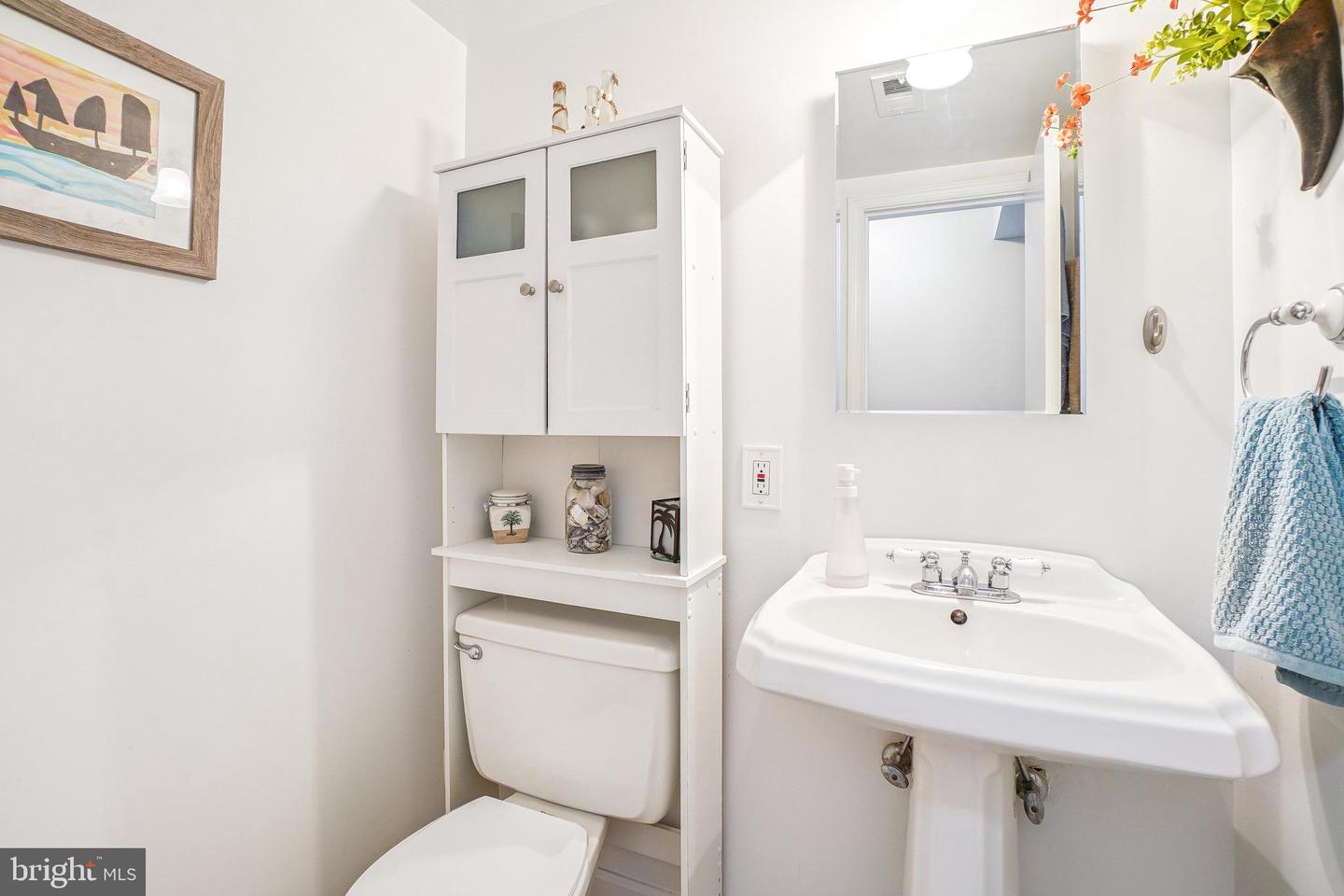 Fairfax, Virginia, 22032, United States, 4 Bedrooms Bedrooms, ,3 BathroomsBathrooms,Residential,For Sale,1903584