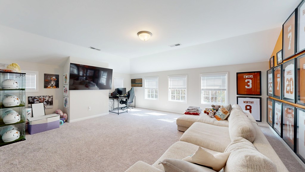 Cataula, Georgia, 31804, United States, 5 Bedrooms Bedrooms, ,5 BathroomsBathrooms,Residential,For Sale,1996944