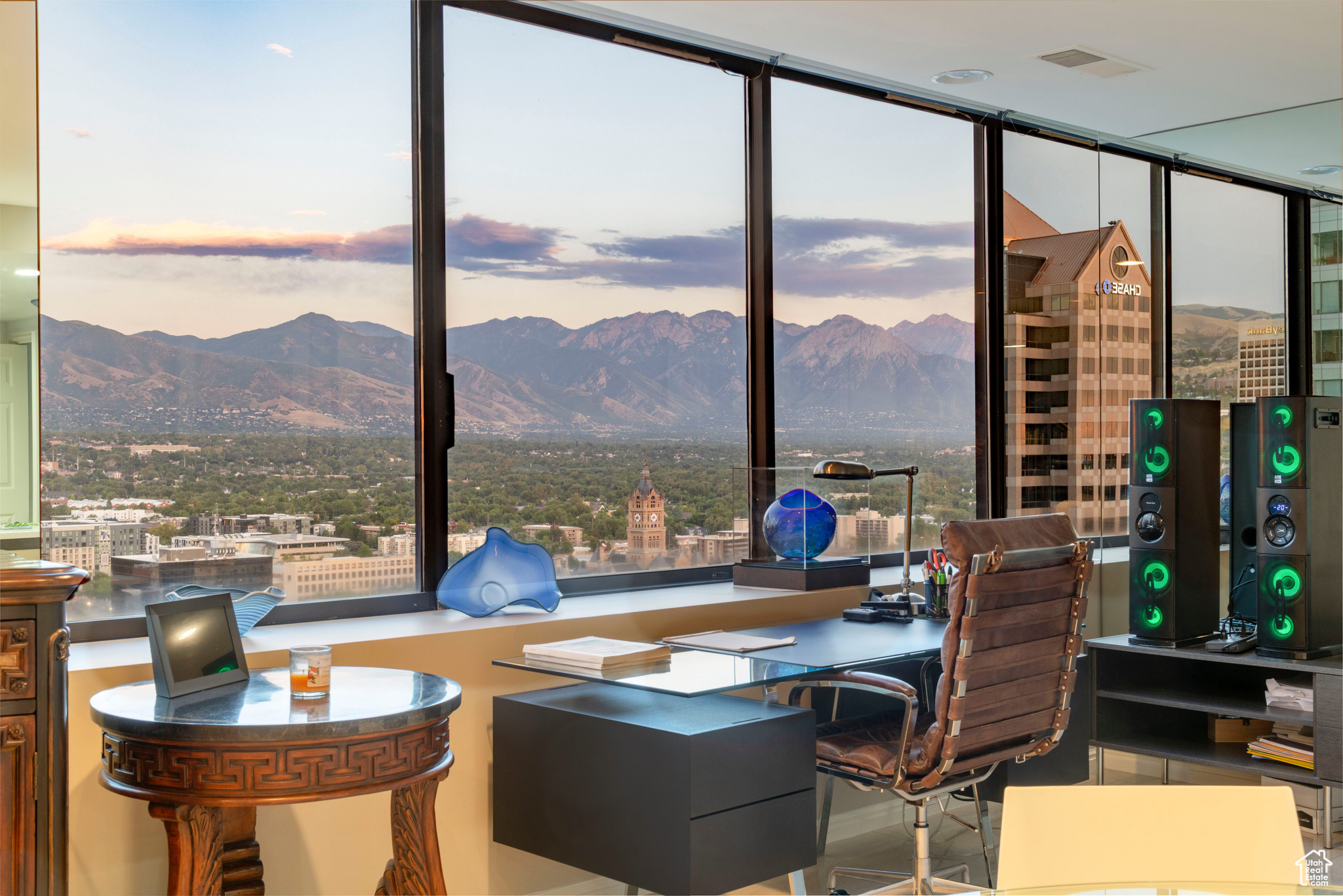 Salt Lake City, Utah, 84101, United States, 2 Bedrooms Bedrooms, ,1 BathroomBathrooms,Residential,For Sale,1897023