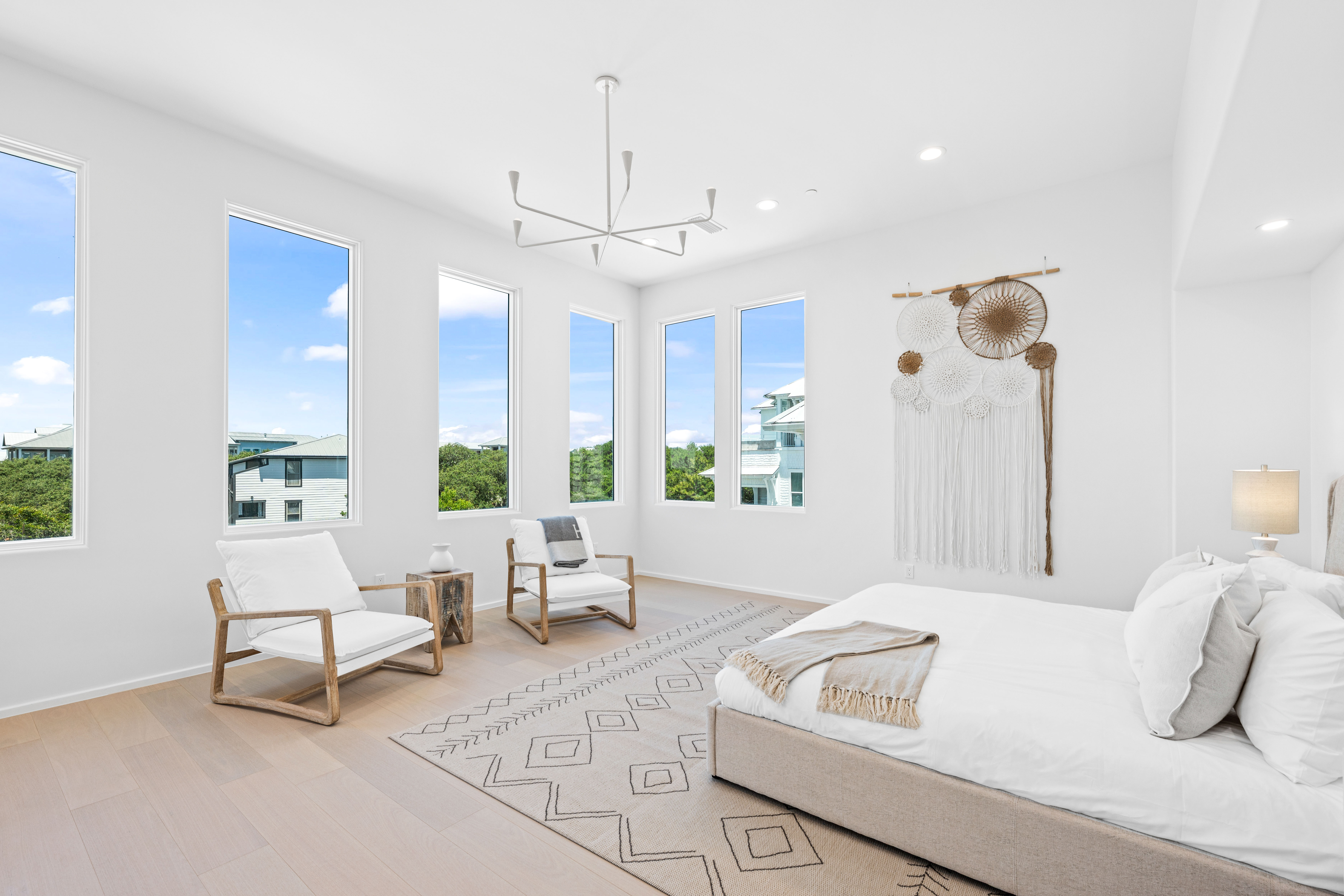  Four-Level Coastal Estate with Gulf Views in Exclusive Mala Beach - 物件實景