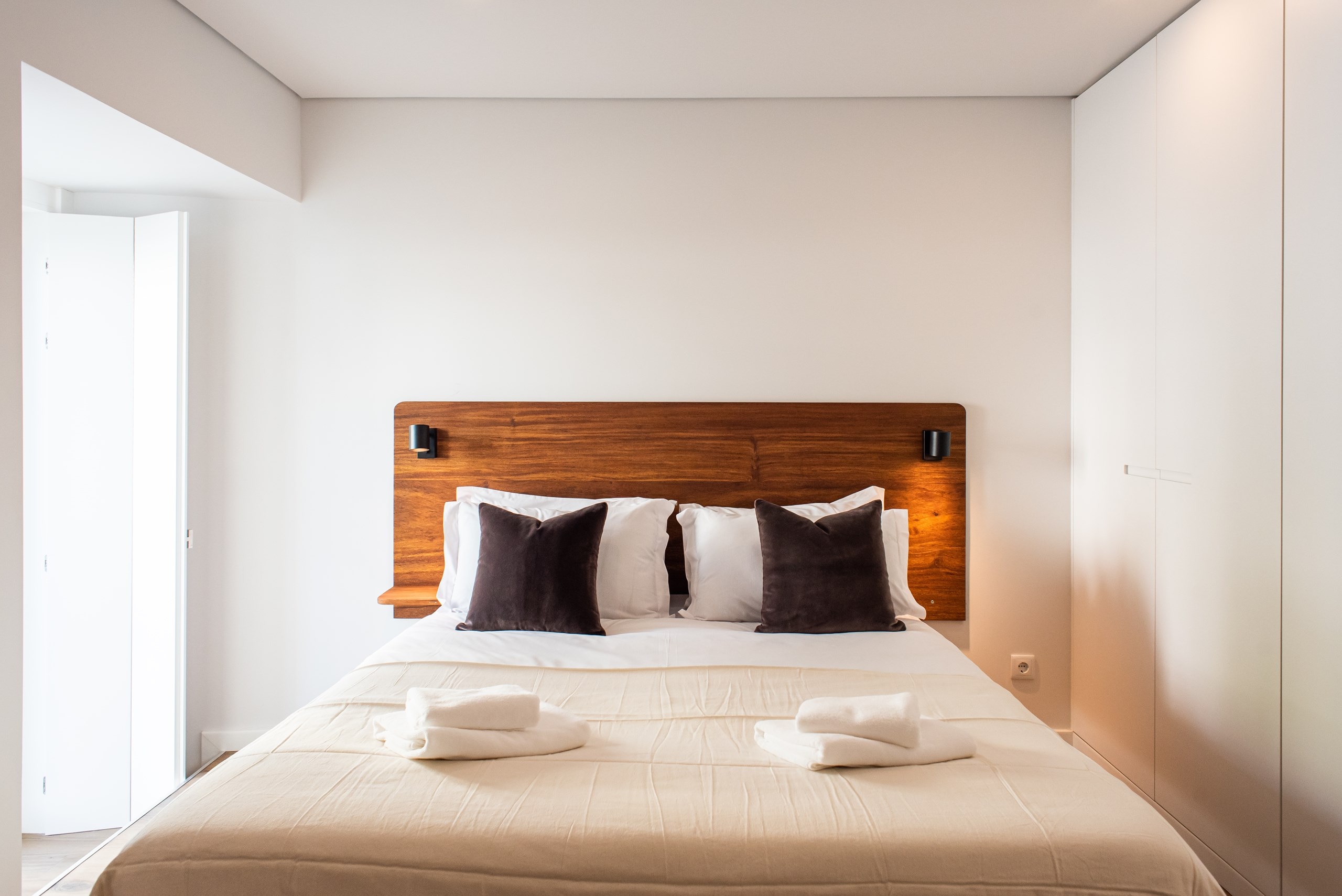 Lisboa, Lisbon, 1150-287, PT, 2 Bedrooms Bedrooms, ,2 BathroomsBathrooms,Residential,For Sale,1793938