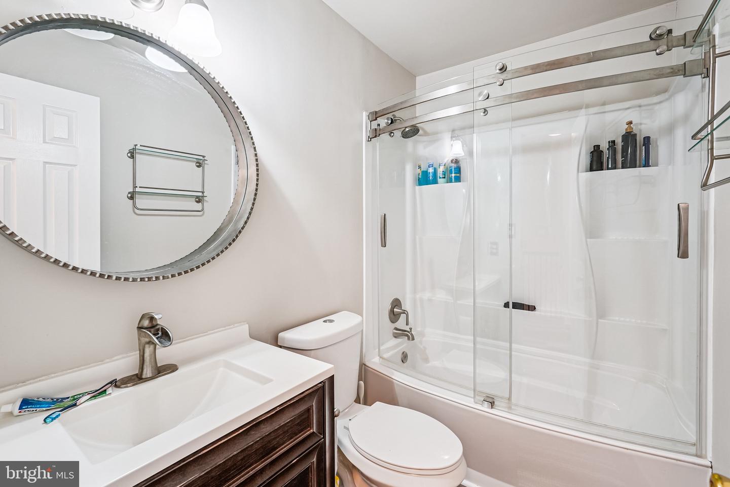 Ashburn, Virginia, 20147, United States, 3 Bedrooms Bedrooms, ,4 BathroomsBathrooms,Residential,For Sale,1906783