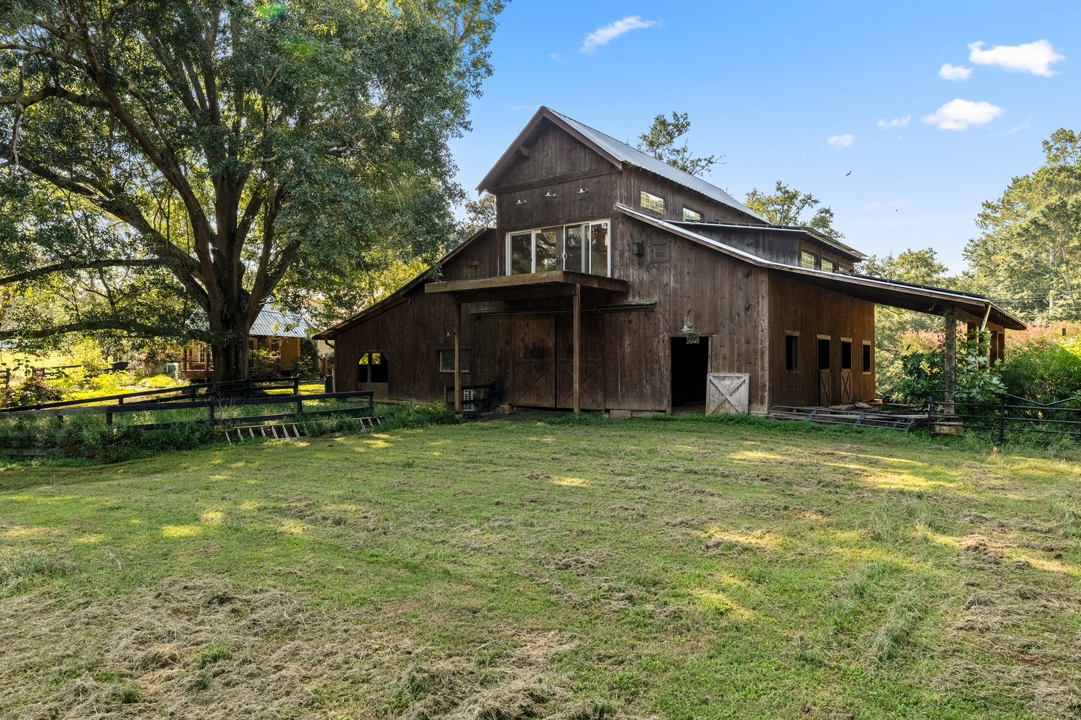 A Timeless Farmhouse Retreat on 7.3 Acres in Milton near Birmingham Crossroads - 物件實景