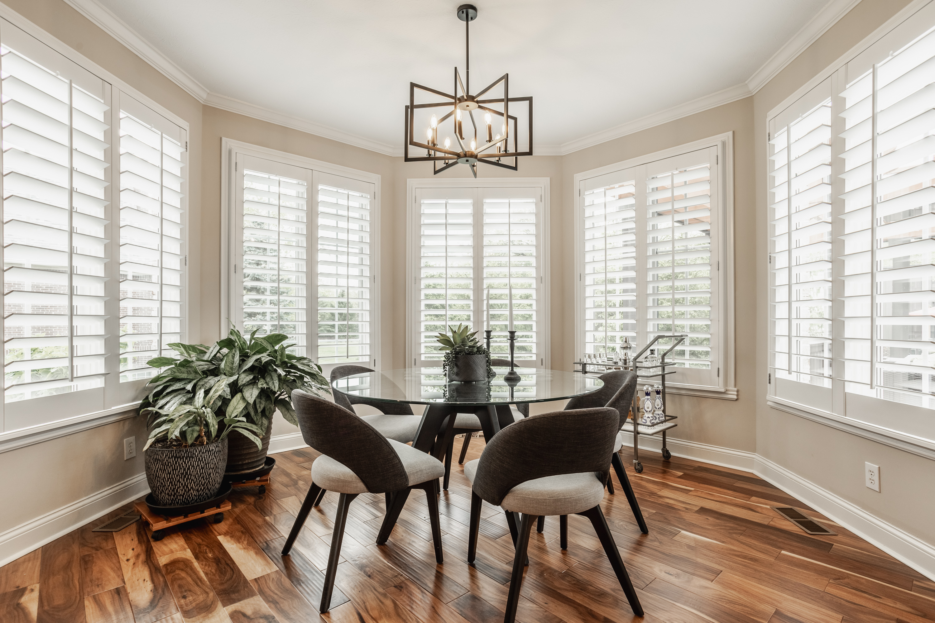  Exceptional West Carmel Home with Resort-Caliber Backyard - 物件實景
