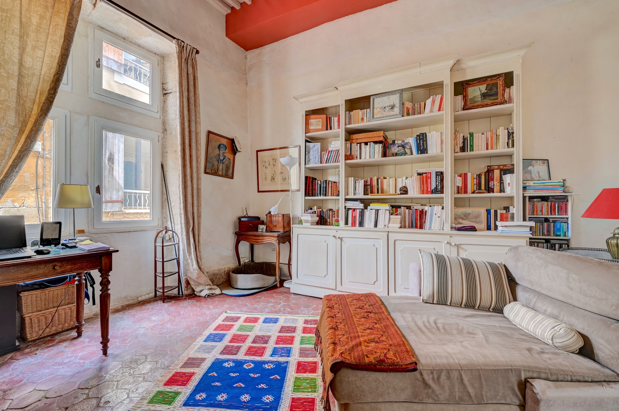  Located near Avignon, Arles and Saint Rémy de Provence, magnificent 15th centur… - 物件實景