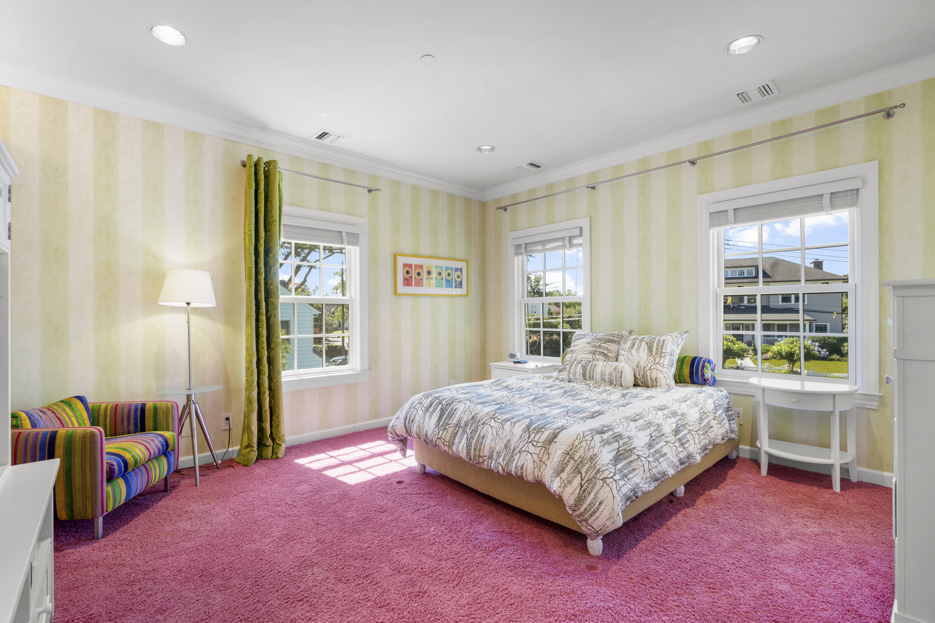 Elegant Larchmont Colonial - 物件實景