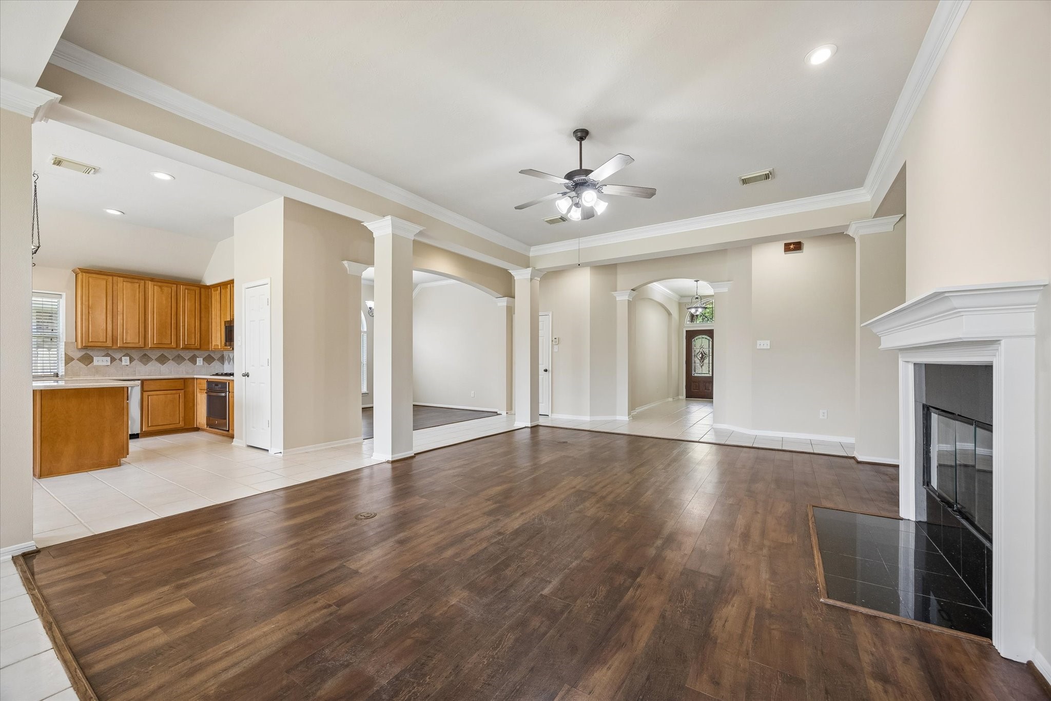  2807 Falcon Knoll Lane - 物件實景