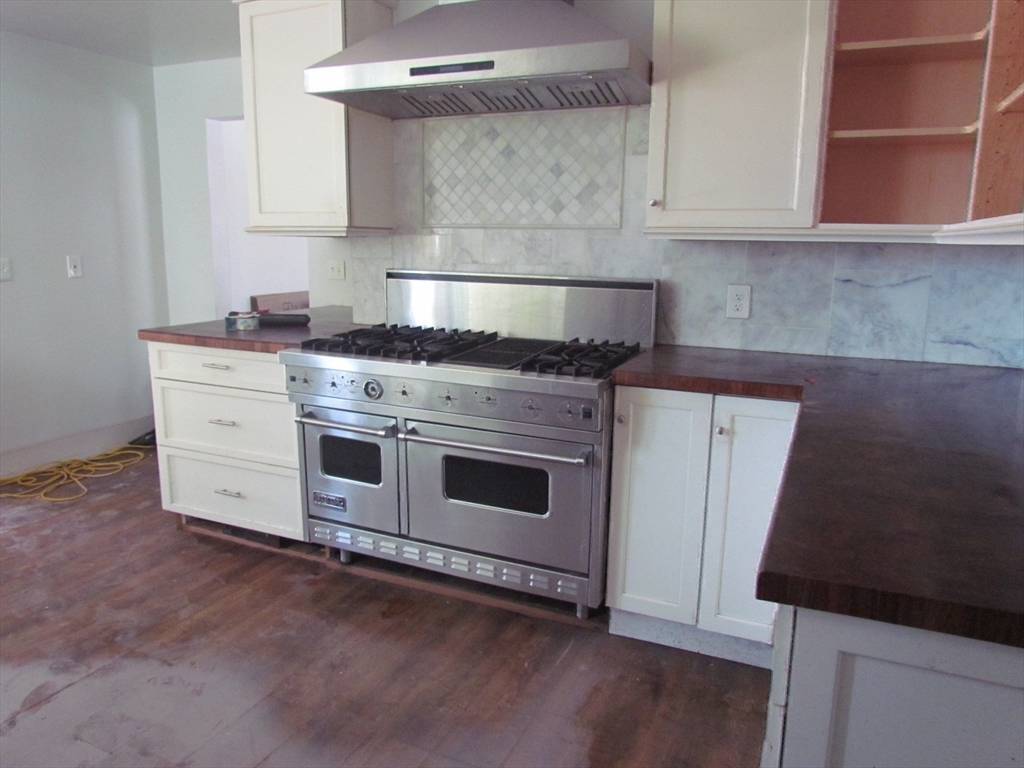 Lunenburg, Massachusetts, 01462, United States, 3 Bedrooms Bedrooms, ,3 BathroomsBathrooms,Residential,For Sale,1967616