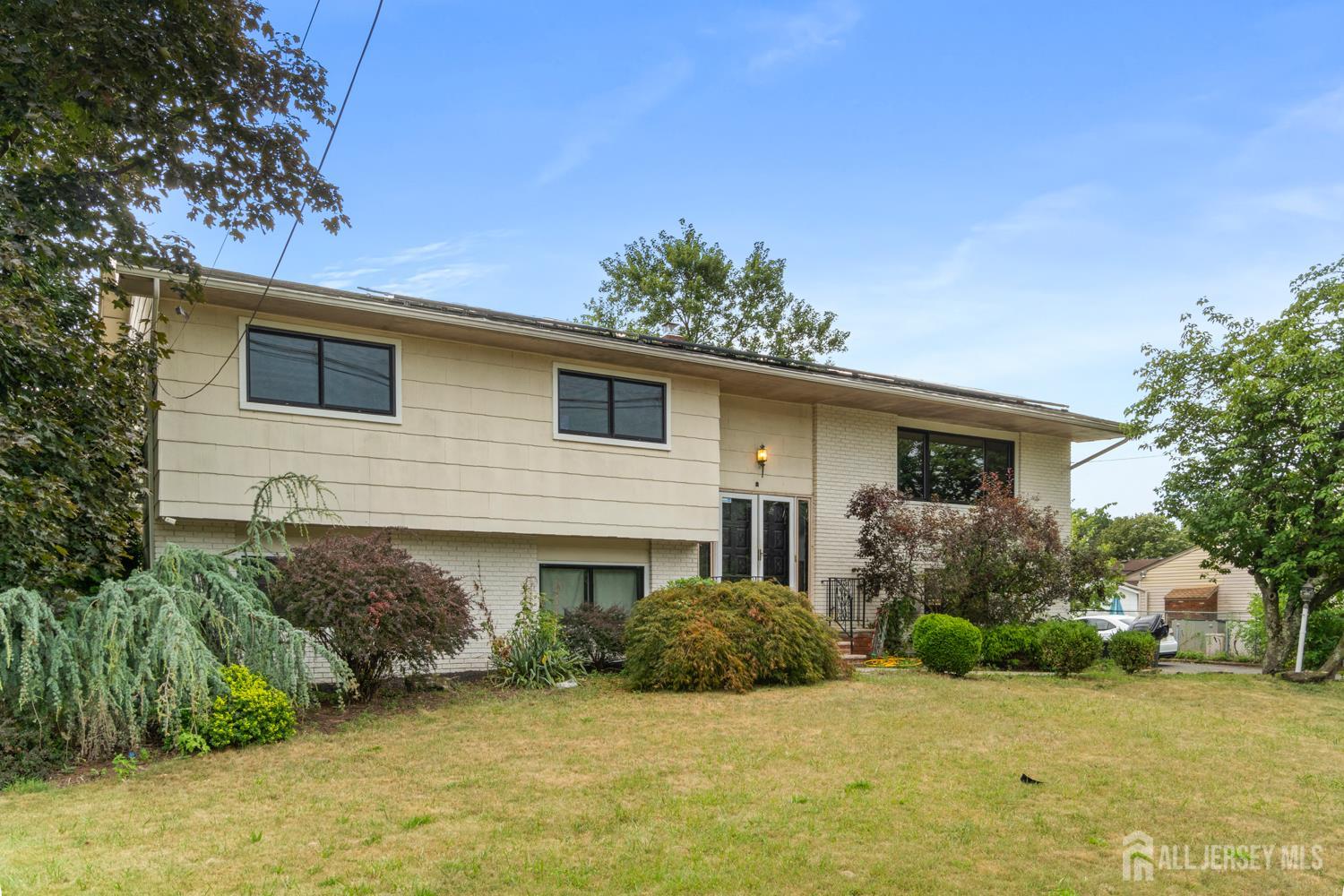 Piscataway, New Jersey, 08854, United States, 5 Bedrooms Bedrooms, ,3 BathroomsBathrooms,Residential,For Sale,1977215