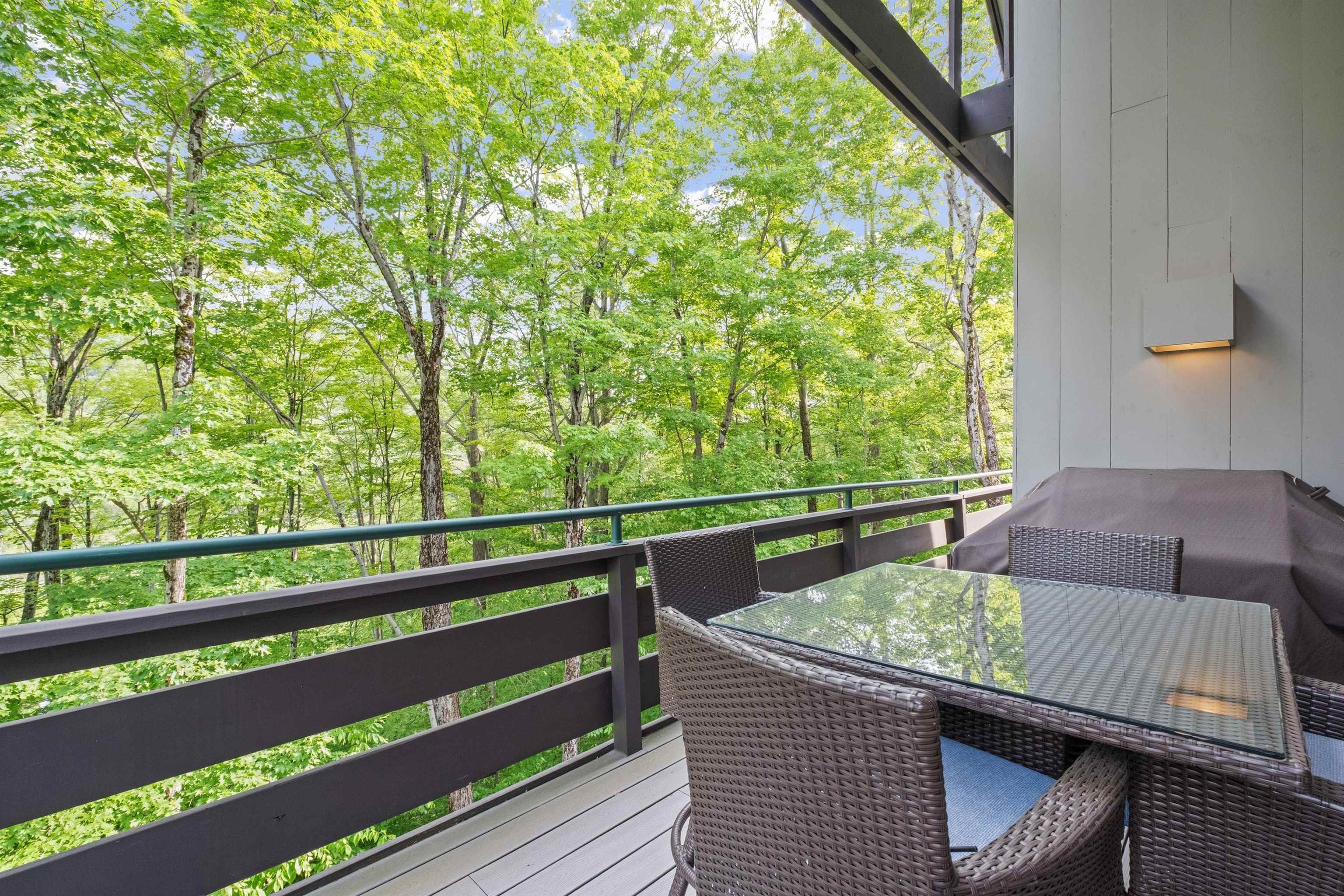 Lincoln, New Hampshire, 03251, United States, 5 Bedrooms Bedrooms, ,3 BathroomsBathrooms,Residential,For Sale,1981884