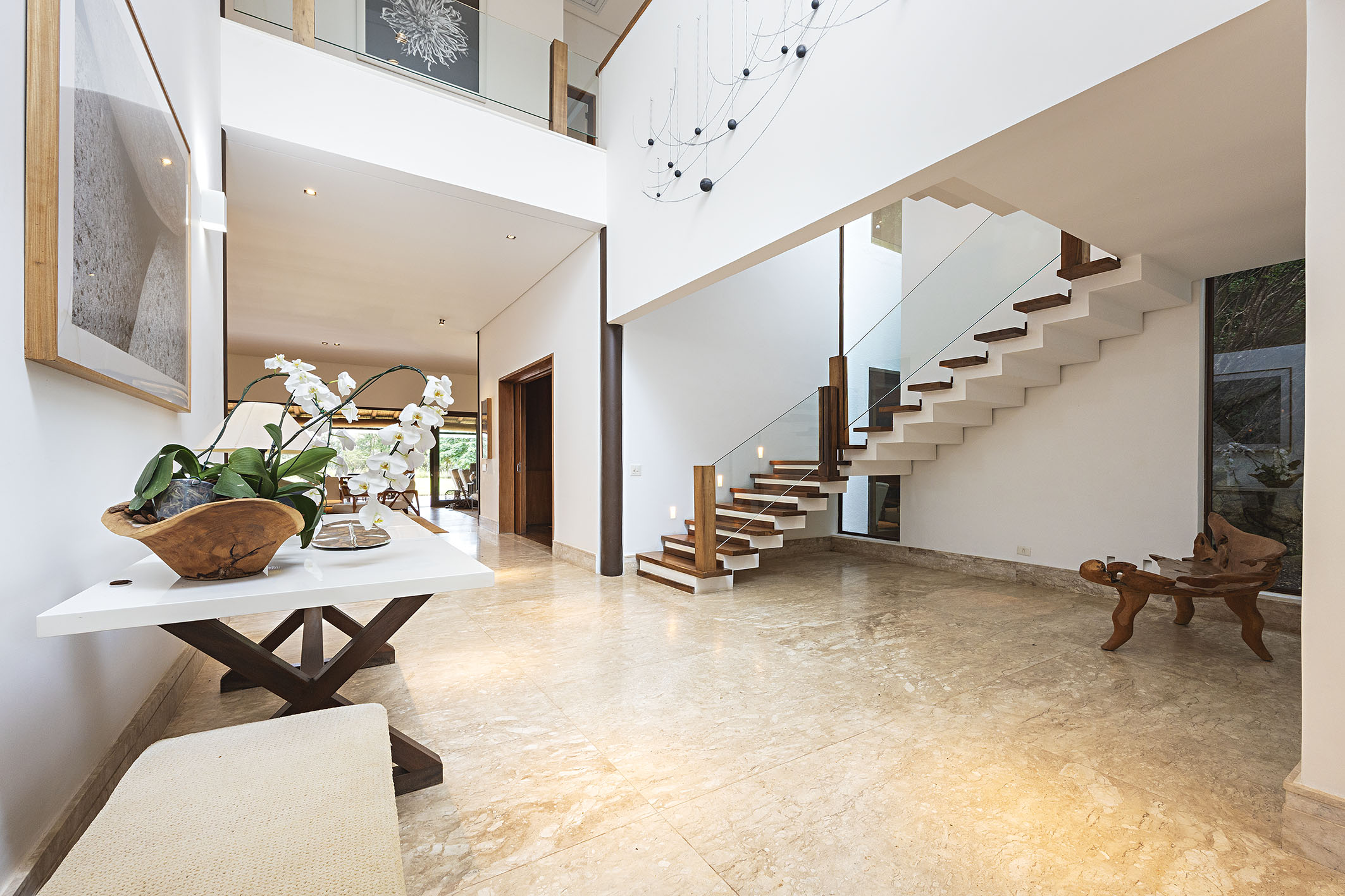  Farmhouse-Style Residence with Permanent Views of the Golf Course - 物件實景