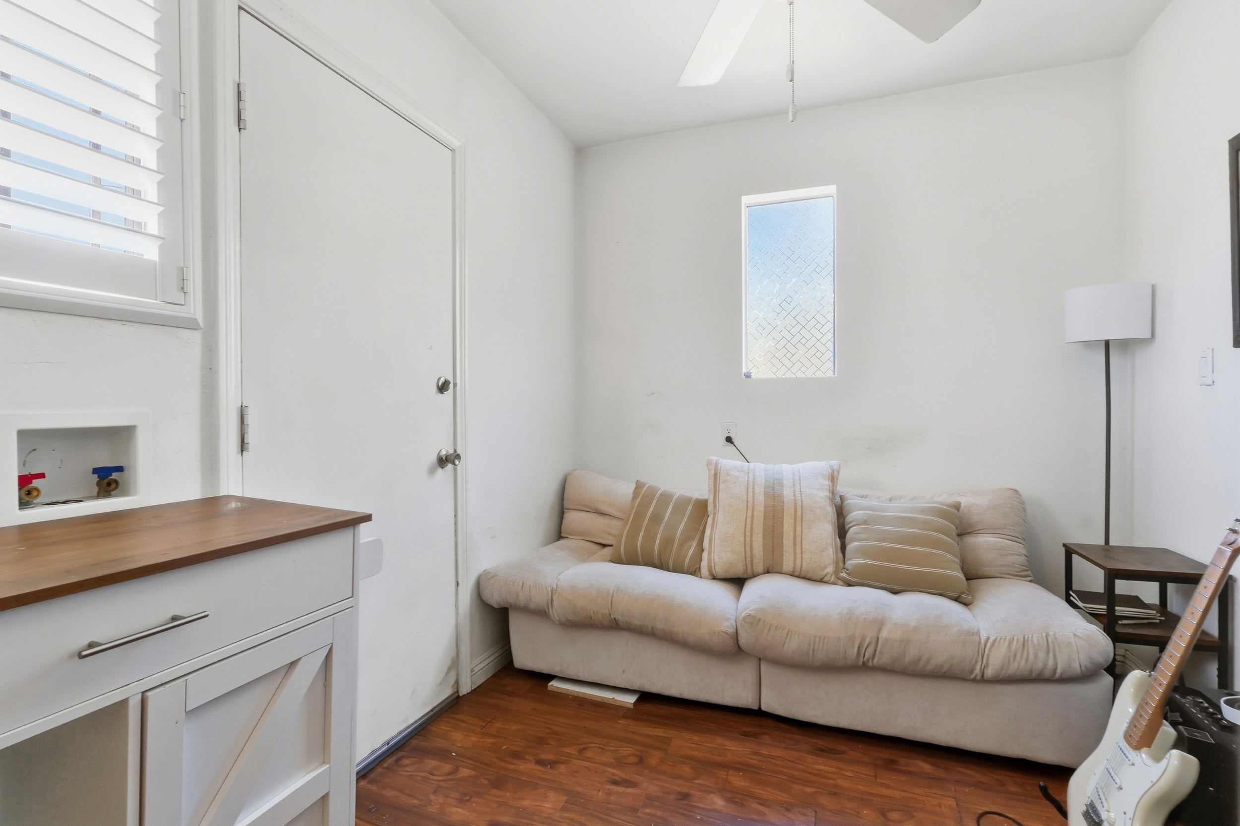  2651 Van Buren Place, Los Angeles, CA 90007 - 物件實景