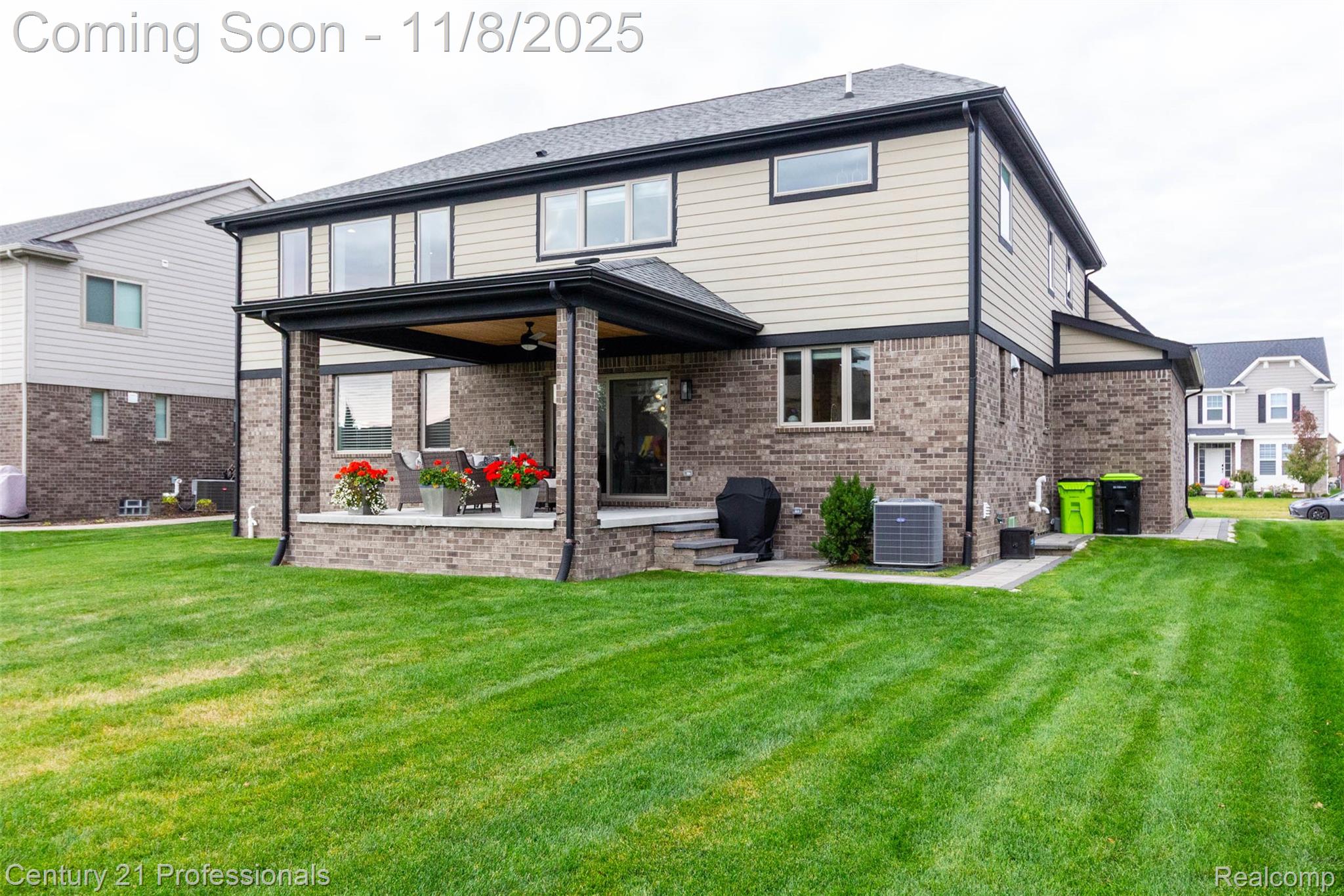 Macomb, Michigan, 48044, United States, 4 Bedrooms Bedrooms, ,3 BathroomsBathrooms,Residential,For Sale,1985765