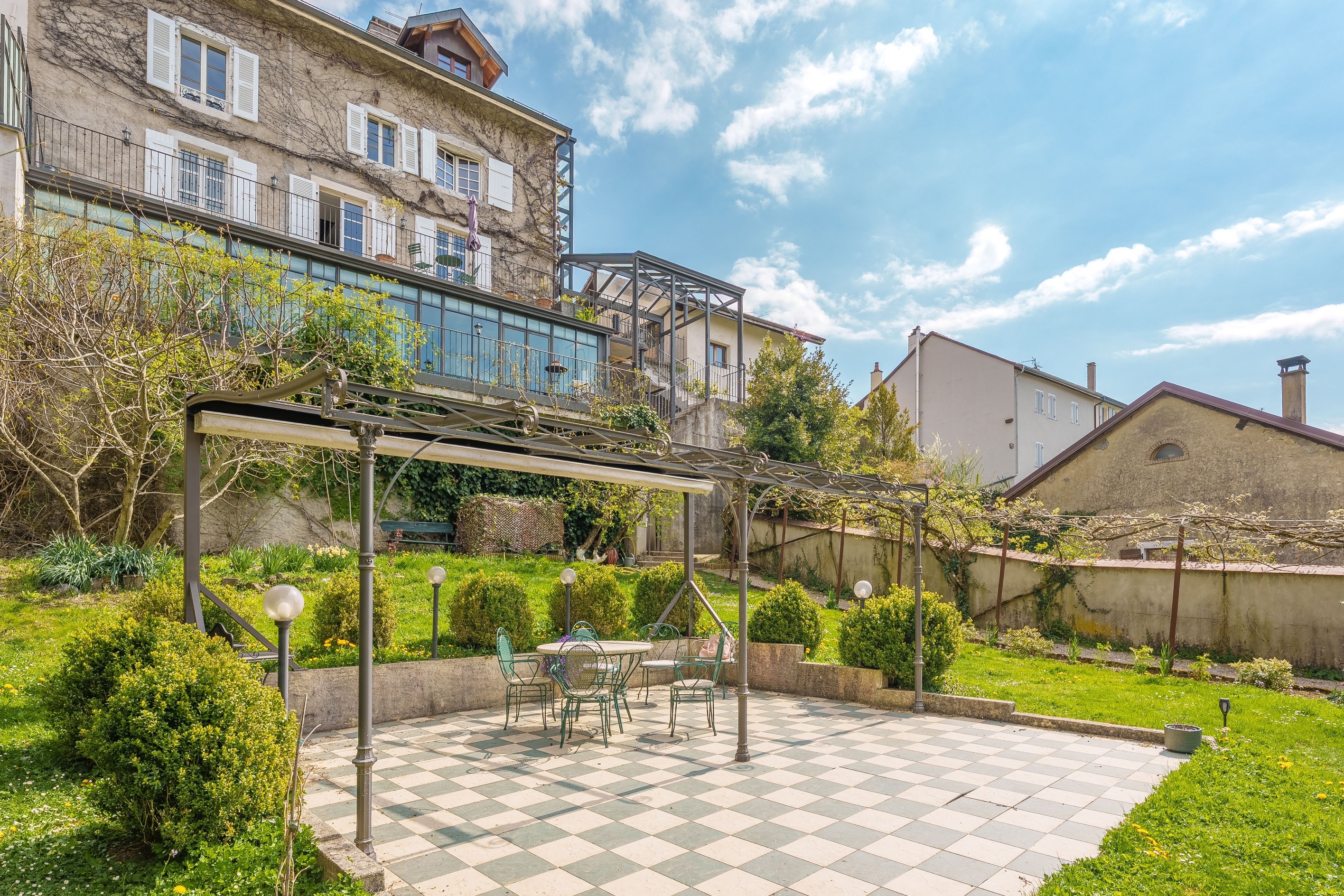  Stunning townhouse located in the center of Gex - 物件實景