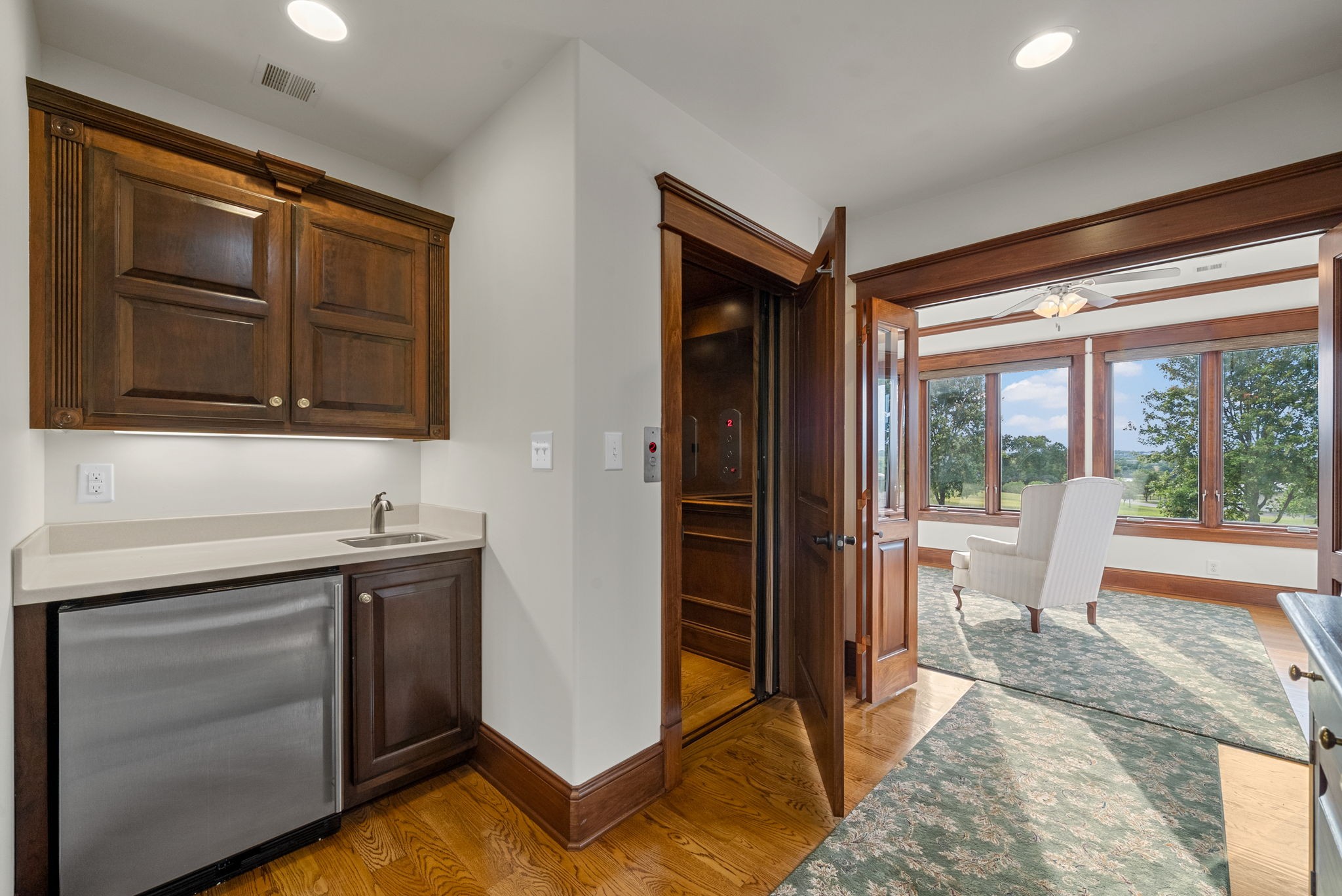 Clarksville, Tennessee, 37040, United States, 4 Bedrooms Bedrooms, ,4 BathroomsBathrooms,Residential,For Sale,1981354