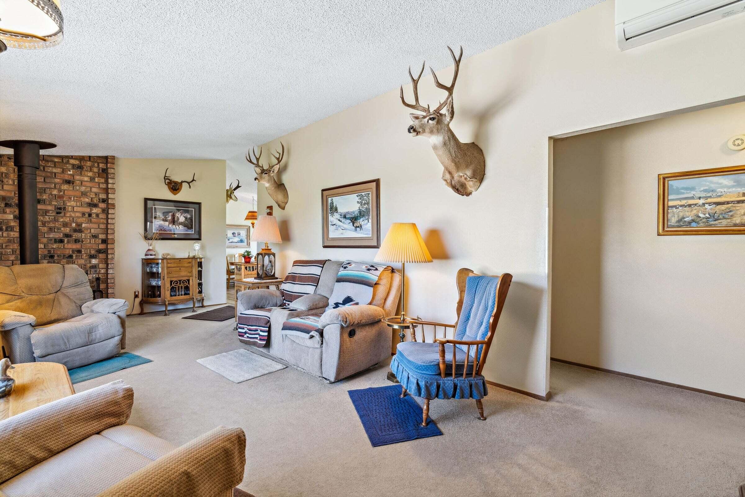 Powell Butte, Oregon, 97753, United States, 3 Bedrooms Bedrooms, ,1 BathroomBathrooms,Residential,For Sale,1770656