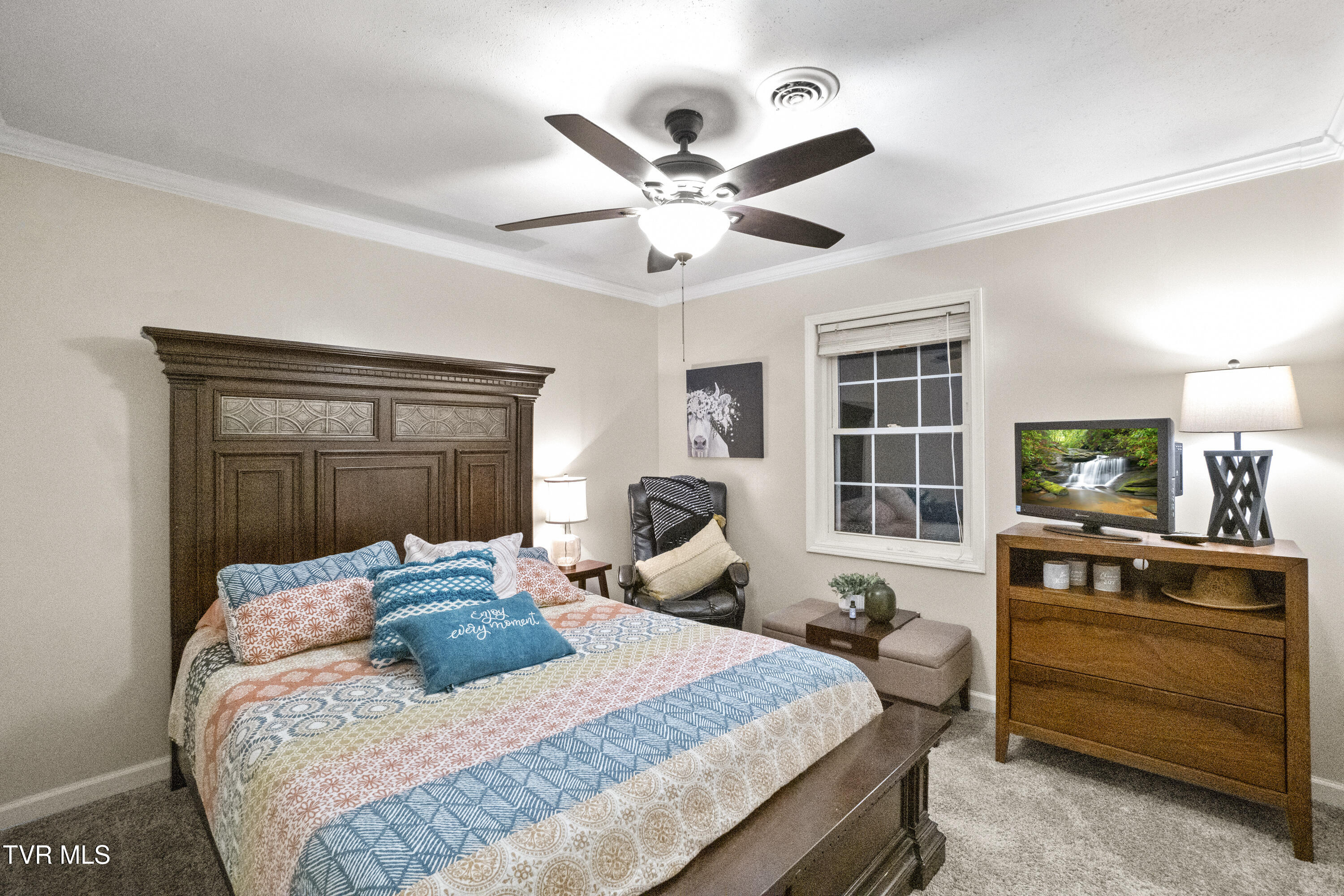 Greeneville, Tennessee, 37743, United States, 3 Bedrooms Bedrooms, ,2 BathroomsBathrooms,Residential,For Sale,1990242