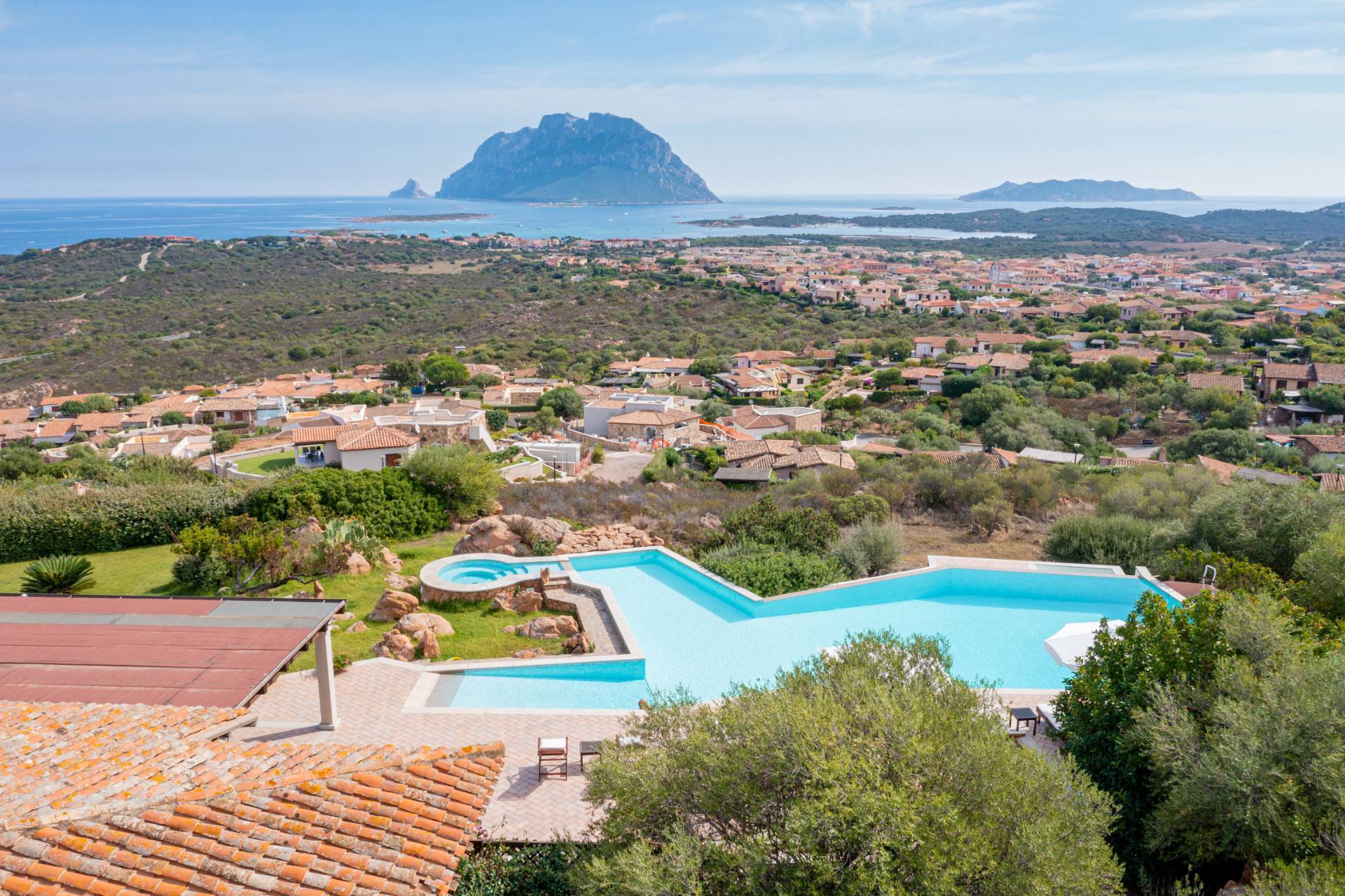 via Monte Ortobene, Loiri Porto San Paolo, Sassari, IT, 7 Bedrooms Bedrooms, ,6 BathroomsBathrooms,Residential,For Sale,via Monte Ortobene,1441088