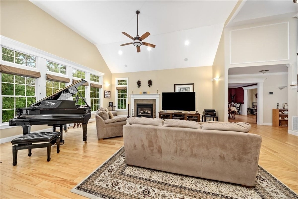 Hanover, Massachusetts, 02339, United States, 5 Bedrooms Bedrooms, ,5 BathroomsBathrooms,Residential,For Sale,1940579