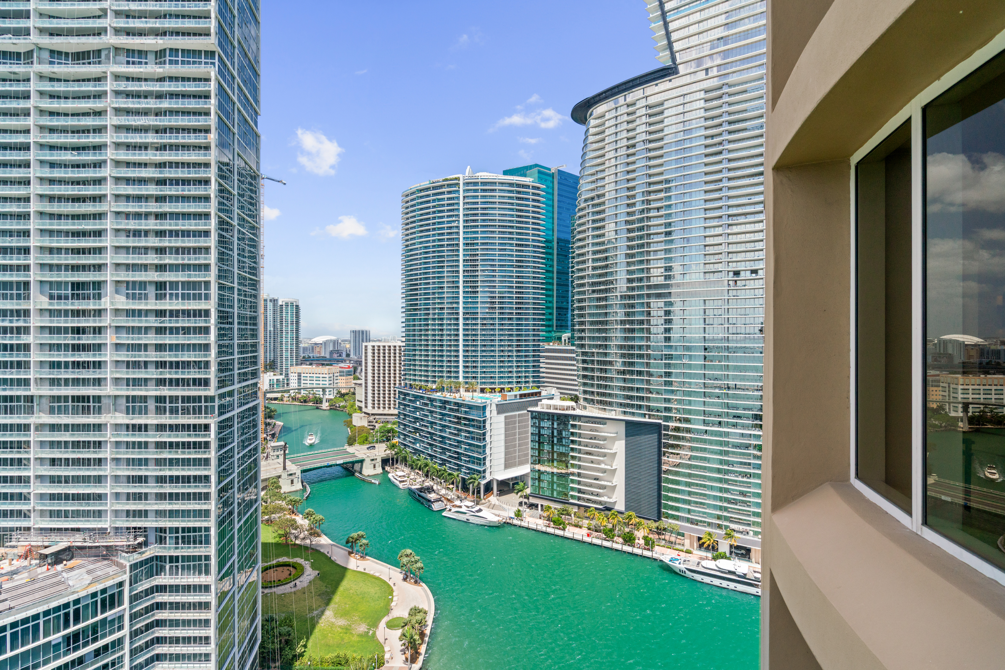  901 Brickell Key Blvd, Miami, FL, 33131 - 物件實景