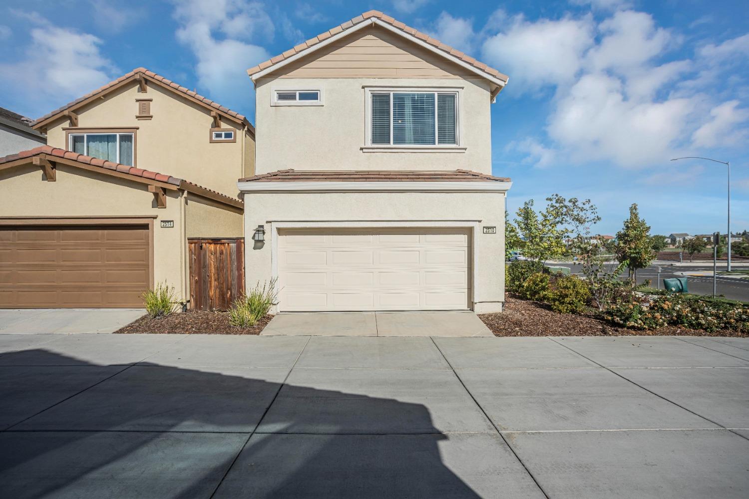 Sacramento, California, 95834, United States, 3 Bedrooms Bedrooms, ,3 BathroomsBathrooms,Residential,For Sale,1896933