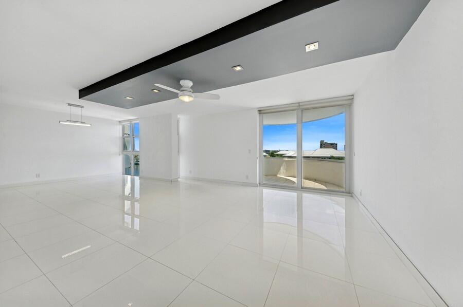 Delray Beach, Florida, 33483, United States, 2 Bedrooms Bedrooms, ,2 BathroomsBathrooms,Residential,For Sale,1826520