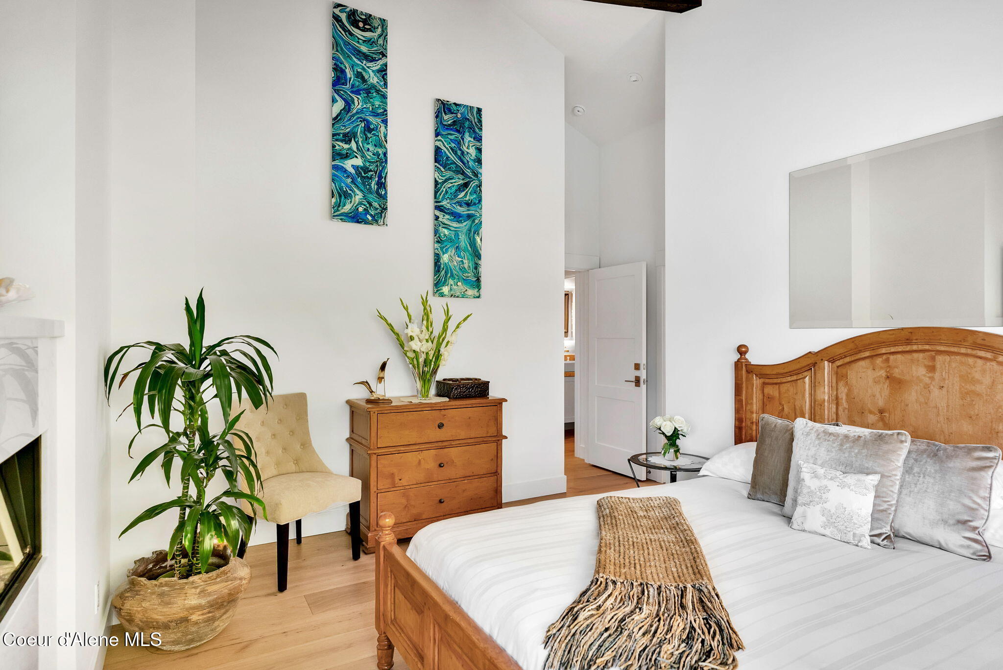 Hayden Lake, Idaho, 83835, United States, 4 Bedrooms Bedrooms, ,4 BathroomsBathrooms,Residential,For Sale,1983498