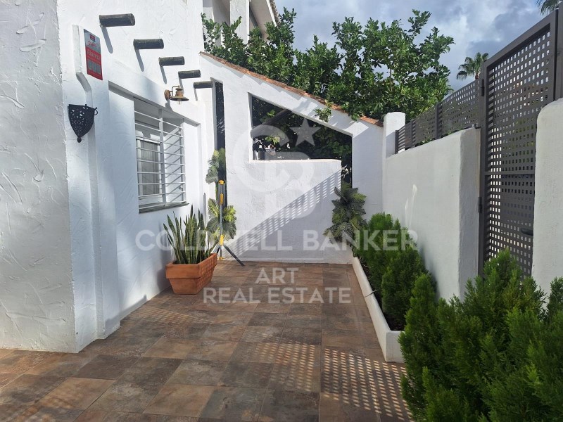 M?laga, Marbella, Nueva Andaluc?a, Los Naranjos M?, Marbella, Andalusia, ES, 4 Bedrooms Bedrooms, ,2 BathroomsBathrooms,Residential,For Sale,M?laga, Marbella, Nueva Andaluc?a, Los Naranjos M?,1621183