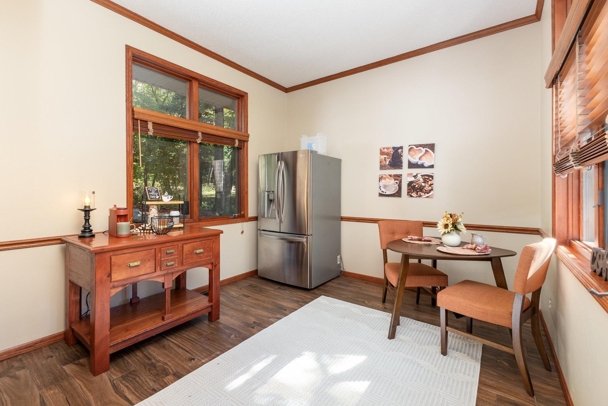 Lakeville, Minnesota, 55044, United States, 4 Bedrooms Bedrooms, ,3 BathroomsBathrooms,Residential,For Sale,1963667