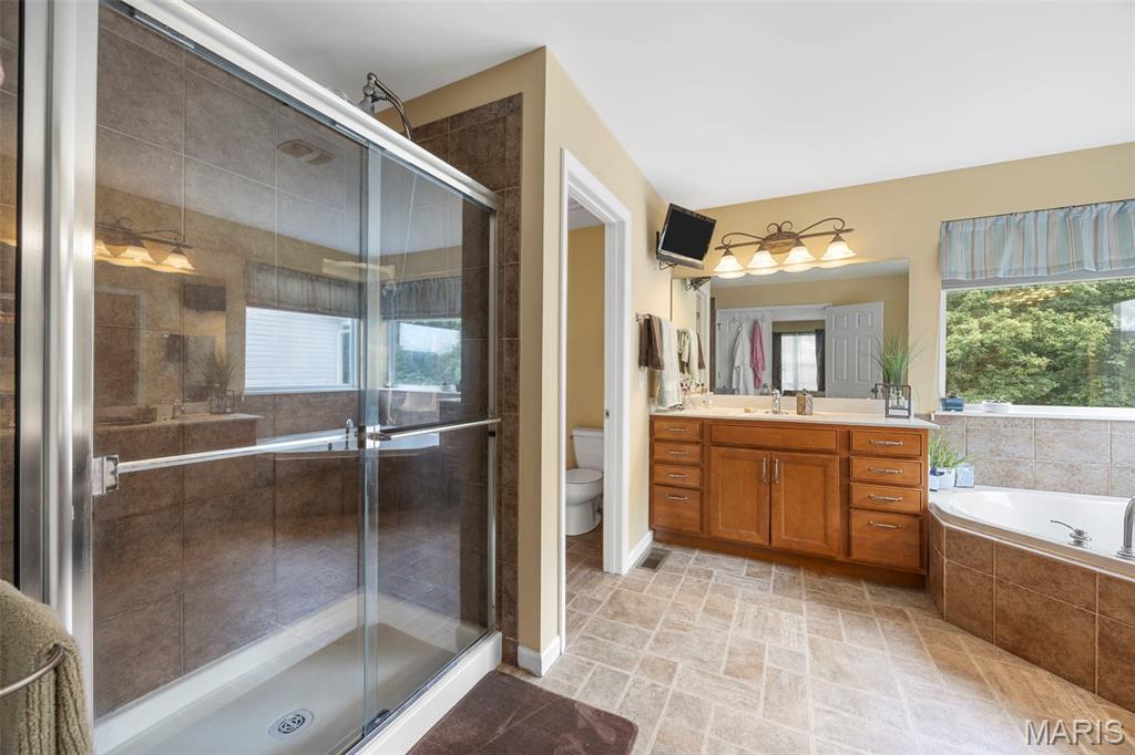 Wentzville, Missouri, 63385, United States, 4 Bedrooms Bedrooms, ,3 BathroomsBathrooms,Residential,For Sale,1991538