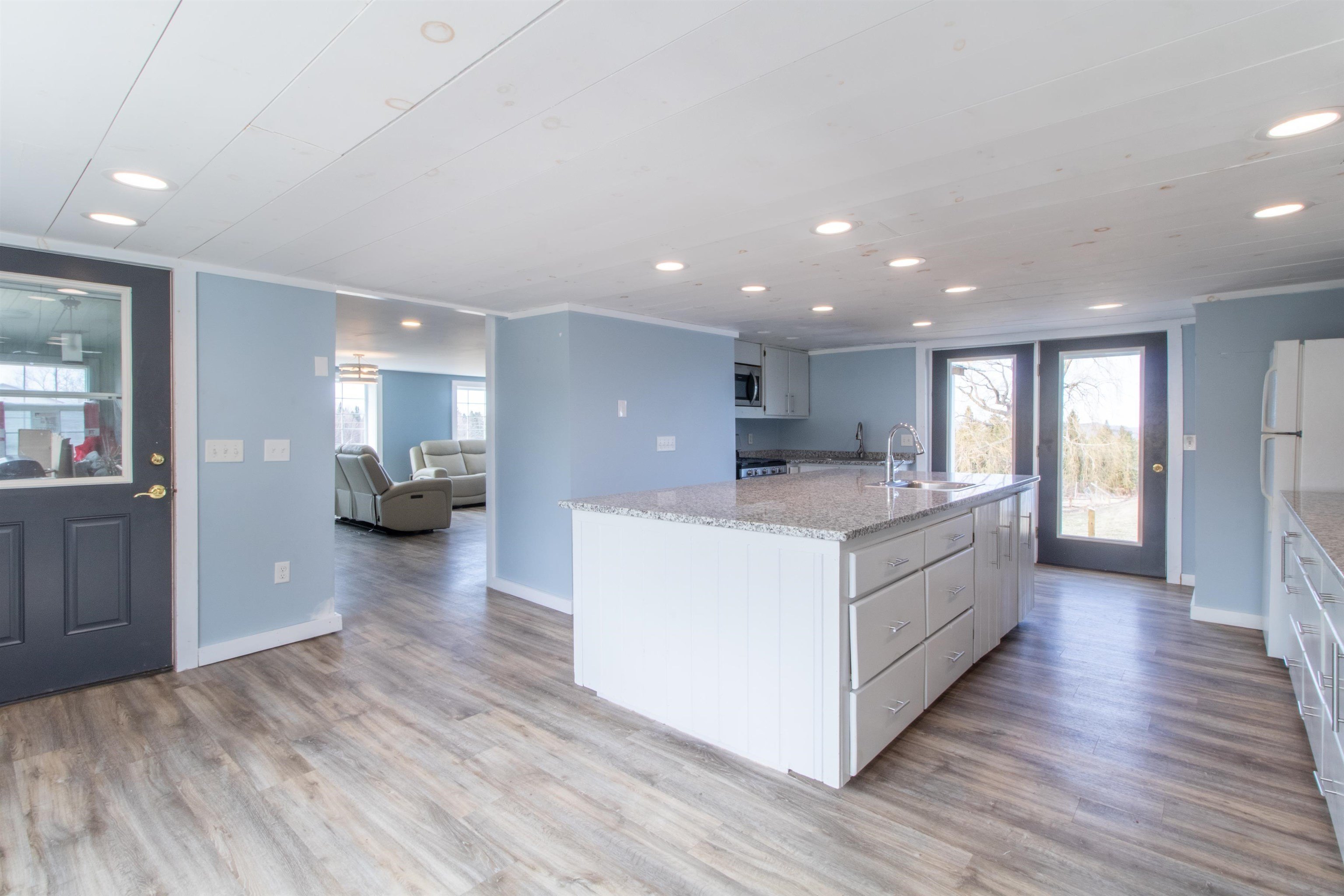 Charleston, Vermont, 05872, United States, 3 Bedrooms Bedrooms, ,2 BathroomsBathrooms,Residential,For Sale,1998791