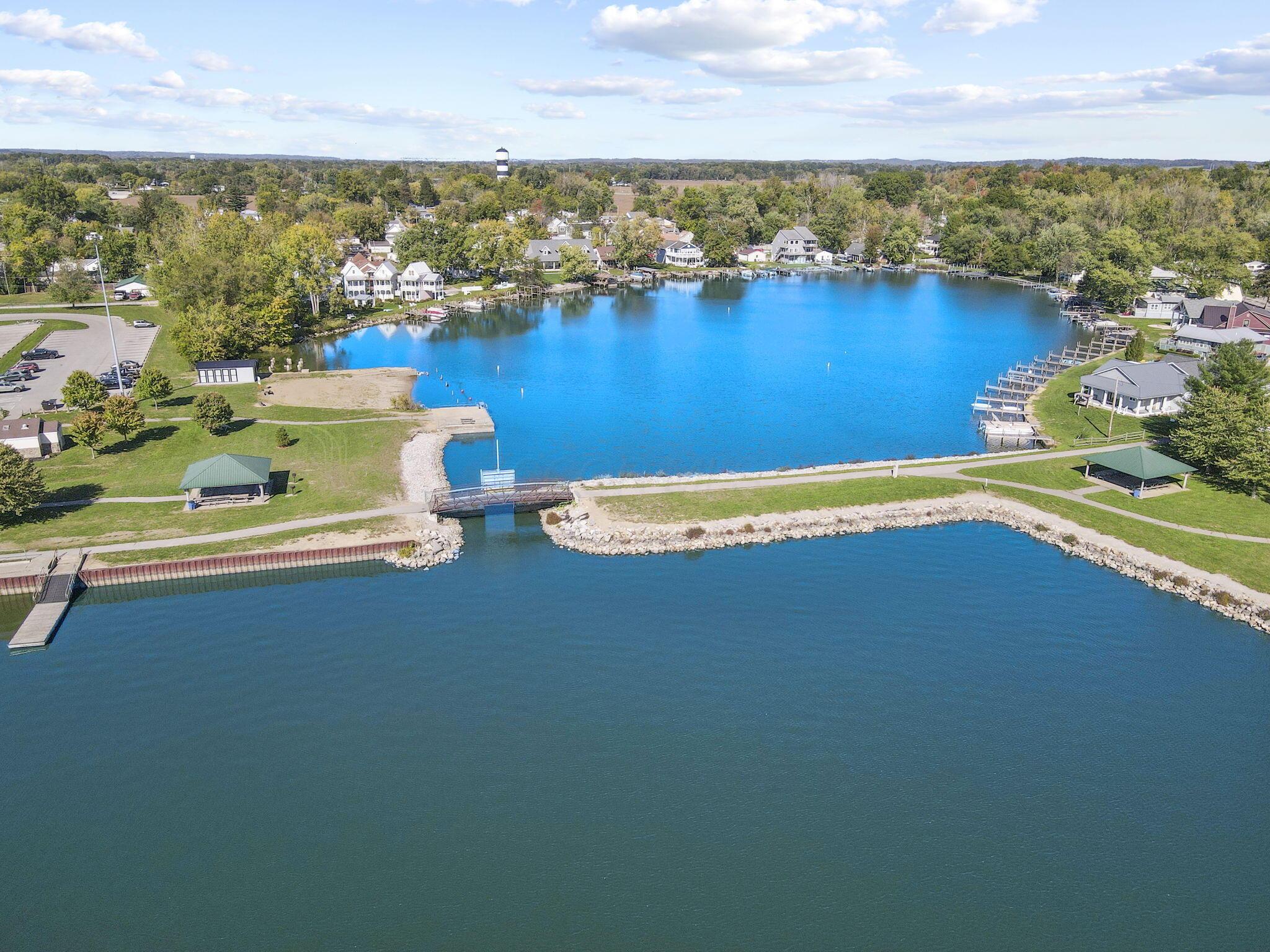 Buckeye Lake, Ohio, 43008, United States, 3 Bedrooms Bedrooms, ,3 BathroomsBathrooms,Residential,For Sale,1975089