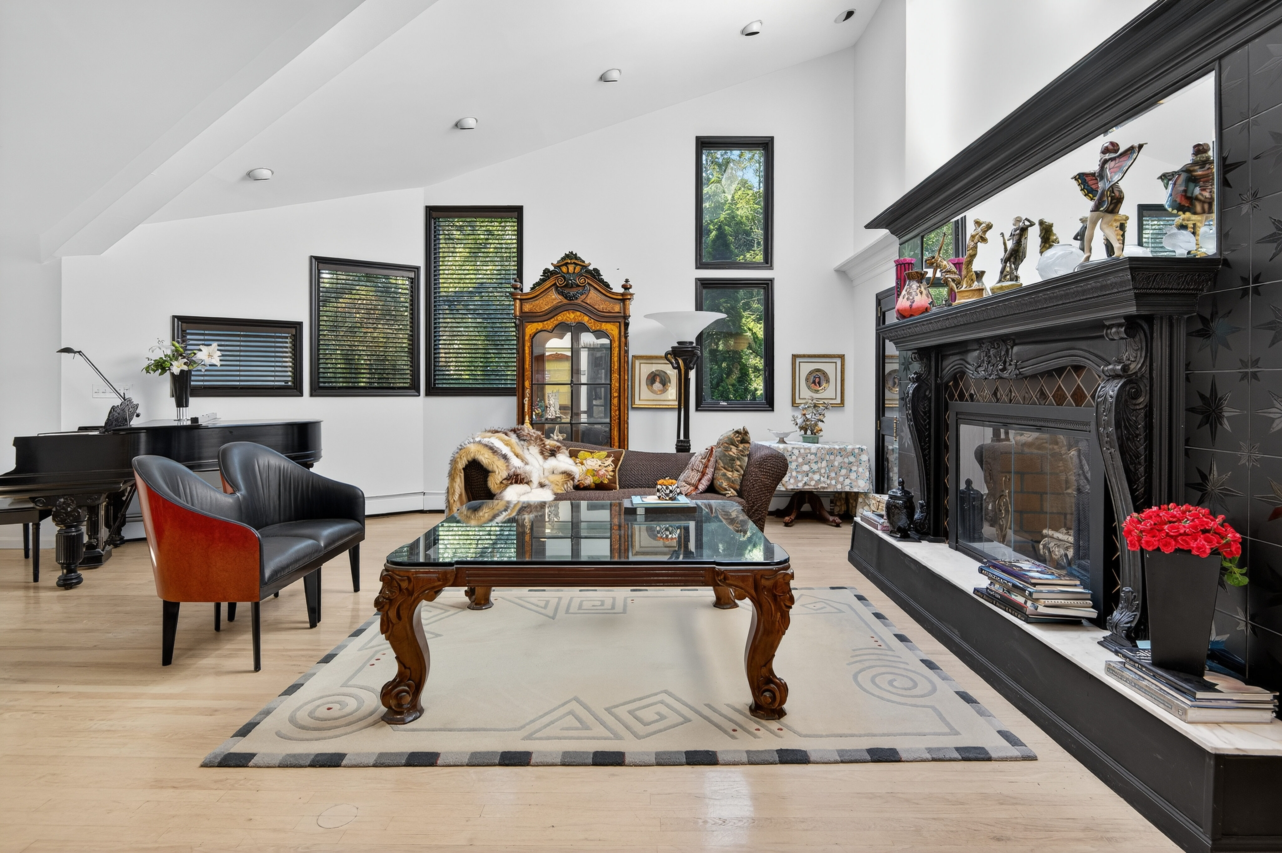  9 Applegreen Drive, Old Westbury, NY 11568 - 物件實景