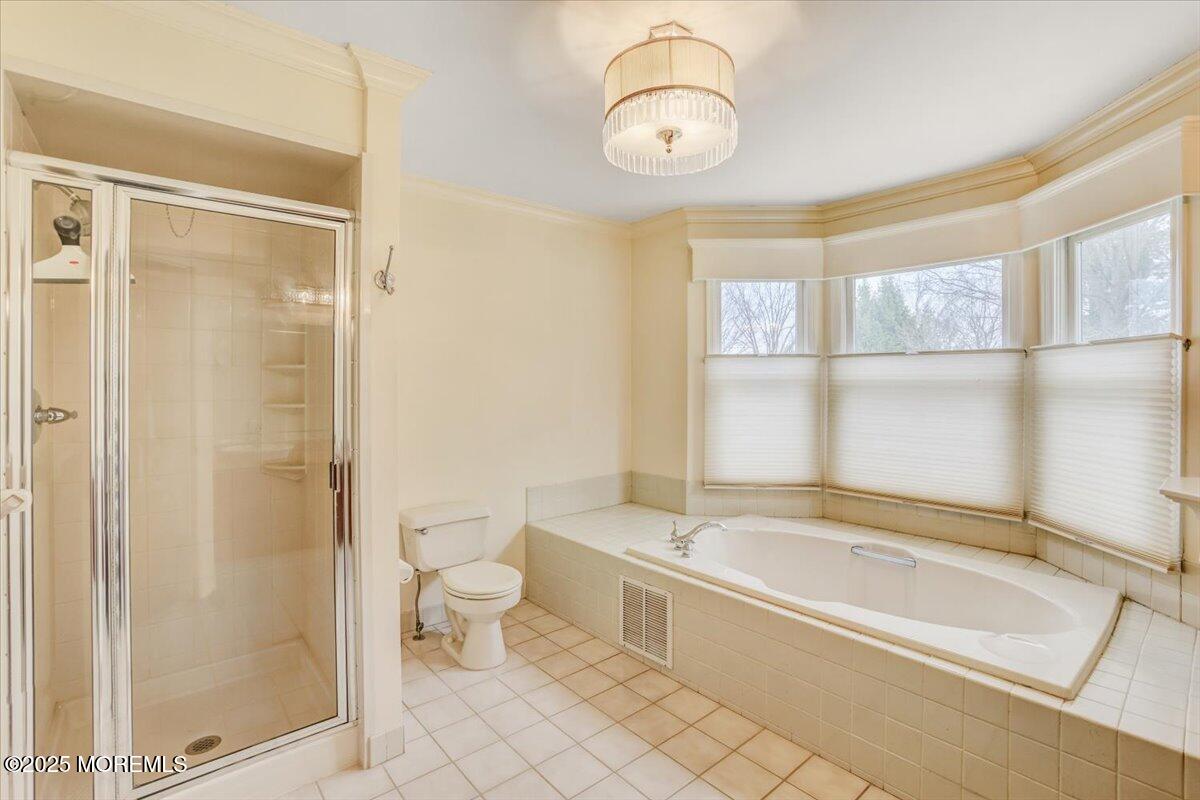 Freehold, New Jersey, 07728, United States, 5 Bedrooms Bedrooms, ,4 BathroomsBathrooms,Residential,For Sale,1974683