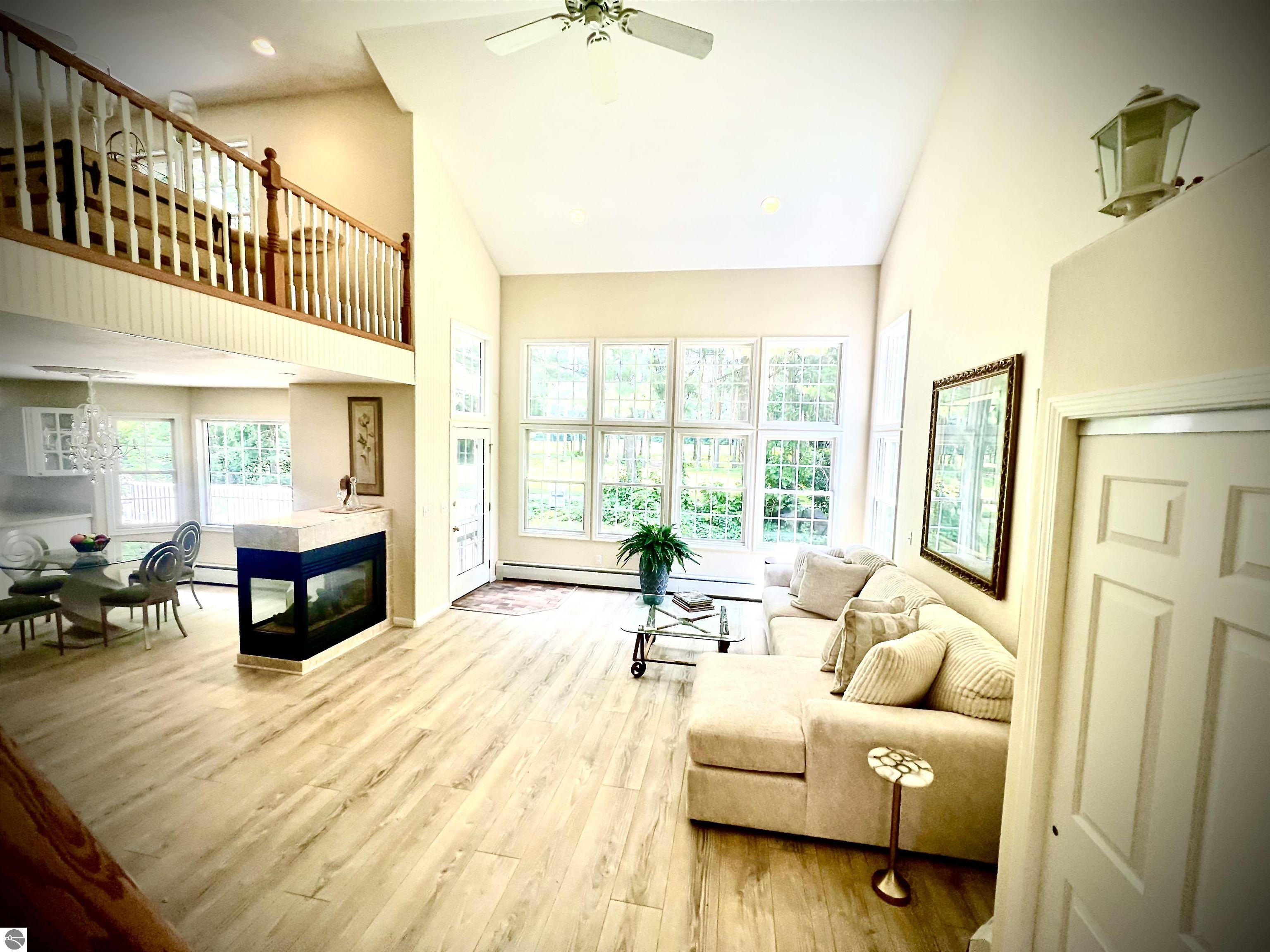 Traverse City, Michigan, 49686, United States, 4 Bedrooms Bedrooms, ,3 BathroomsBathrooms,Residential,For Sale,1883605