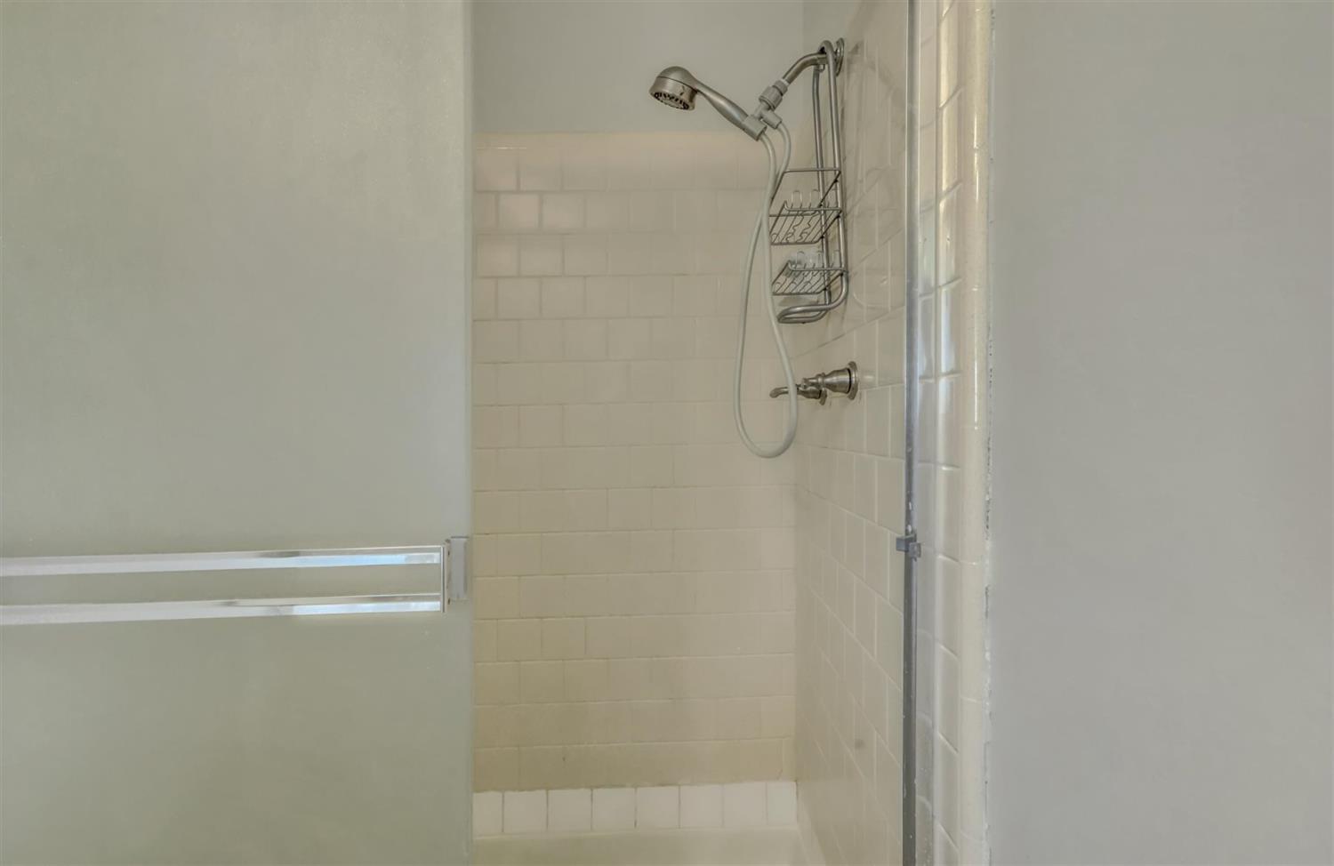 Nevada City, California, 95959, United States, 3 Bedrooms Bedrooms, ,2 BathroomsBathrooms,Residential,For Sale,1992371