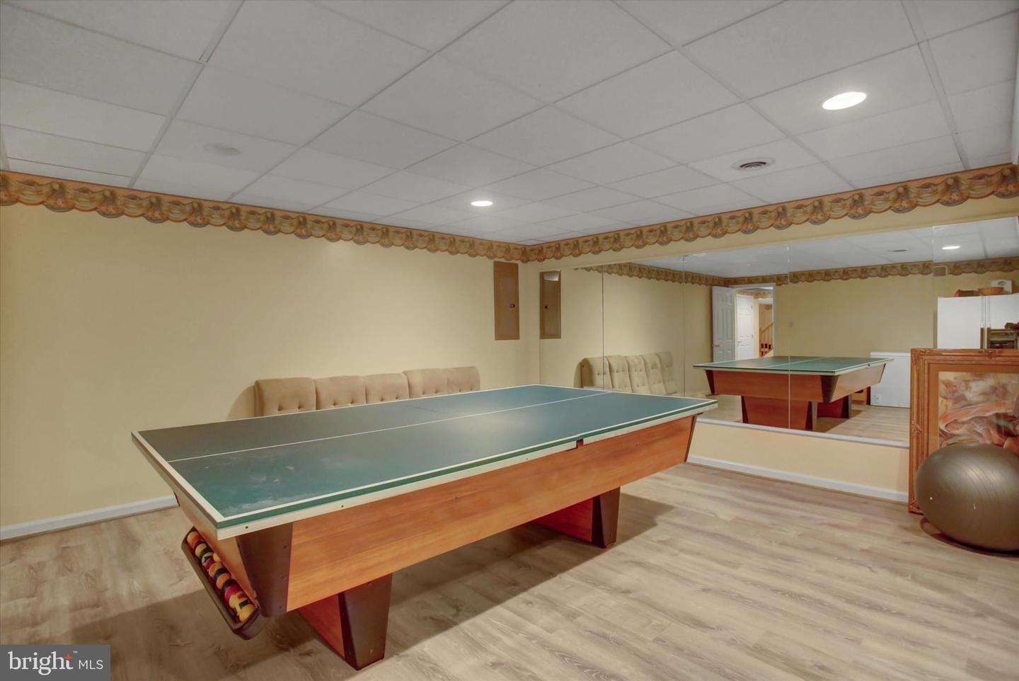 Chambersburg, Pennsylvania, 17202, United States, 5 Bedrooms Bedrooms, ,6 BathroomsBathrooms,Residential,For Sale,1989609