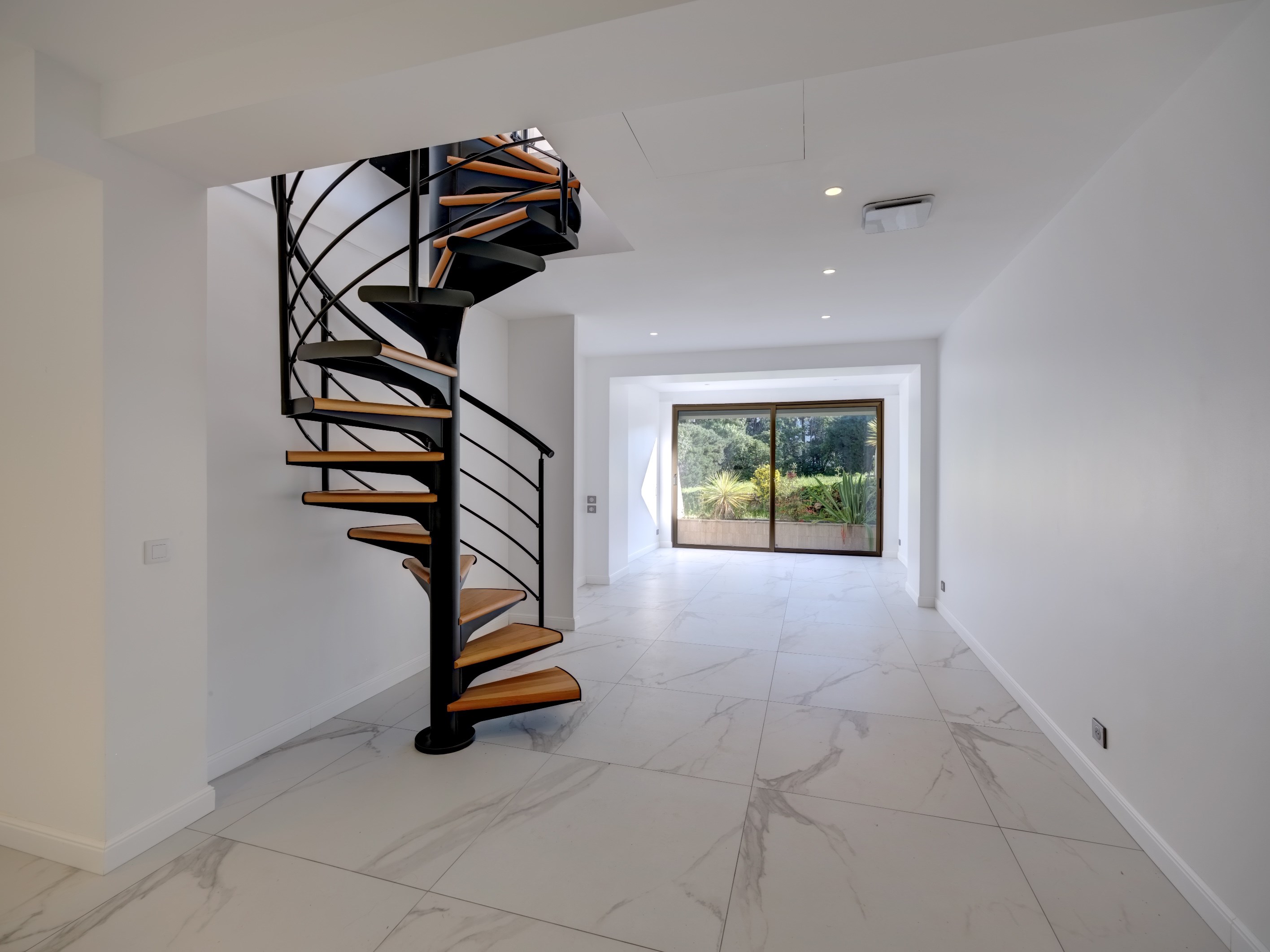  Cannes Croix des Gardes luxury duplex apartment with sea view and private garden - 物件實景