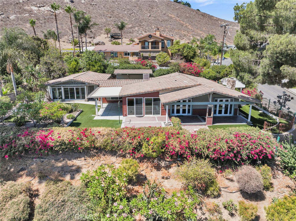 Jurupa Valley, California, 92509, United States, 3 Bedrooms Bedrooms, ,2 BathroomsBathrooms,Residential,For Sale,1939964