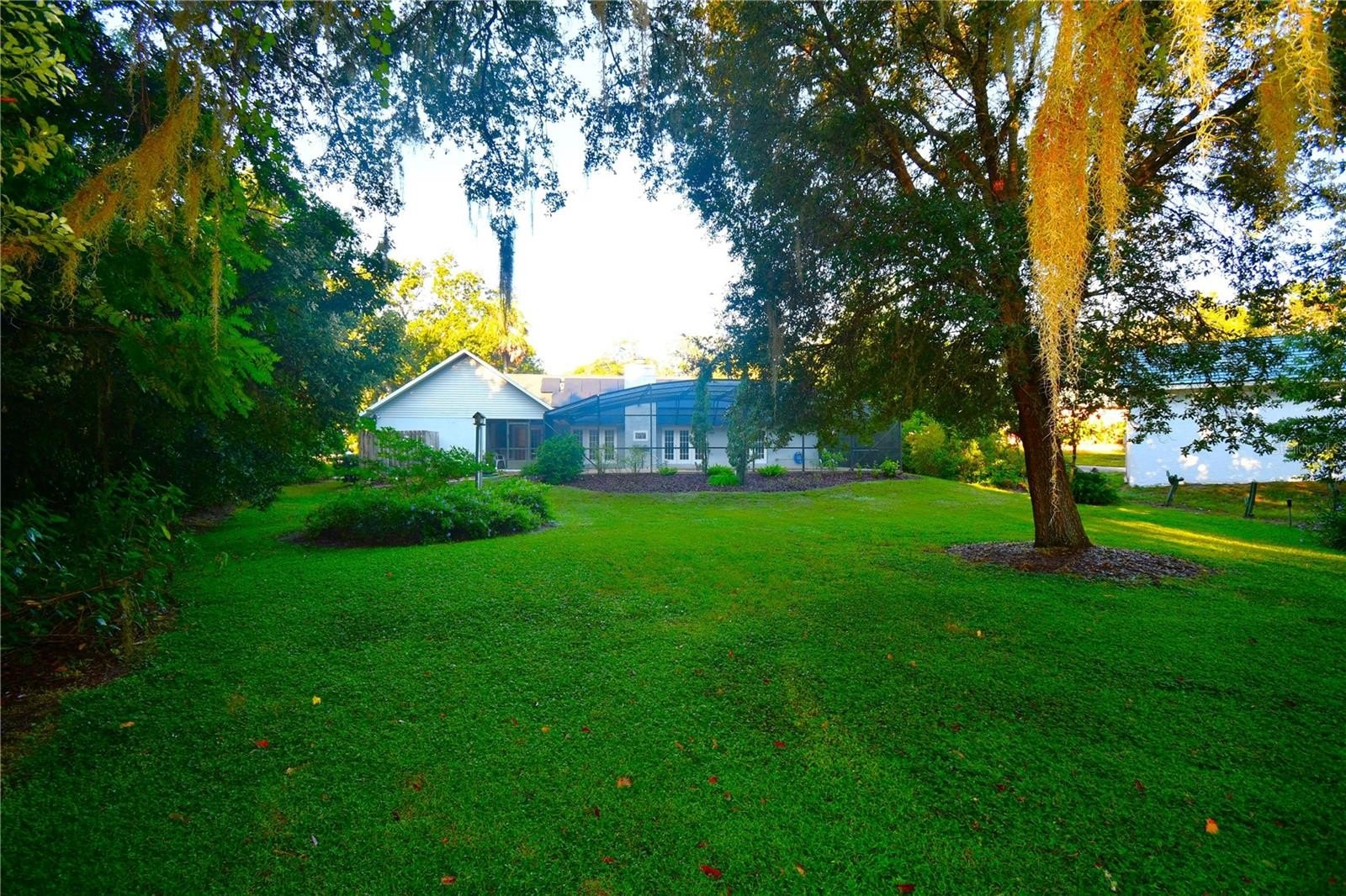 MOUNT DORA, Florida, 32757, United States, 3 Bedrooms Bedrooms, ,2 BathroomsBathrooms,Residential,For Sale,1975805