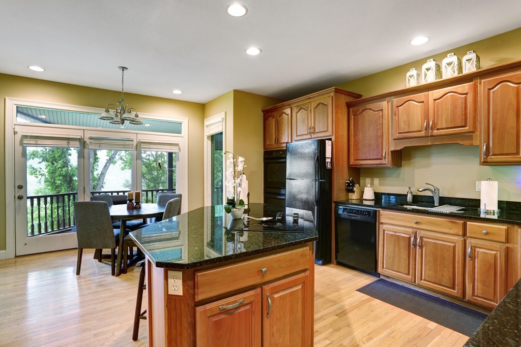 Young Harris, Georgia, 30582, United States, 4 Bedrooms Bedrooms, ,3 BathroomsBathrooms,Residential,For Sale,1944949