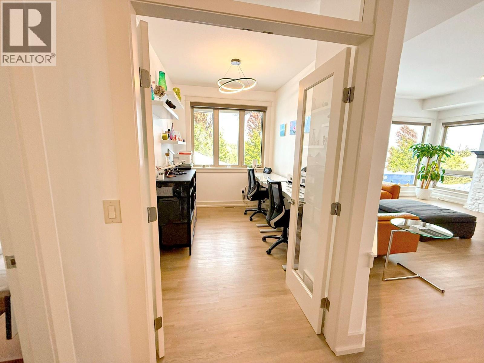 VERNON, British Columbia, V1H 1Y5, CA, 4 Bedrooms Bedrooms, ,2 BathroomsBathrooms,Residential,For Sale,1948063