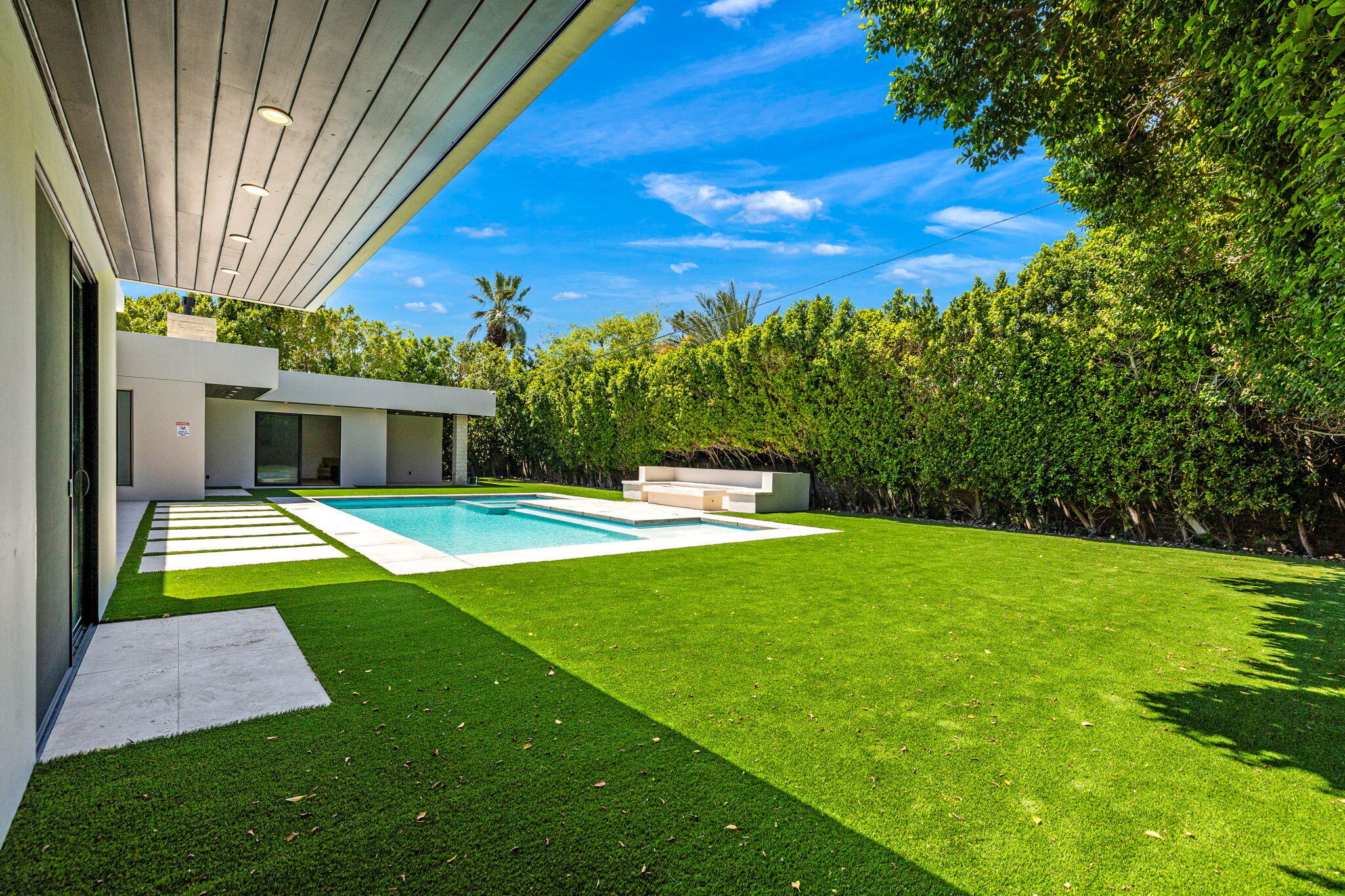 Palm Springs, California, 92262, United States, 5 Bedrooms Bedrooms, ,4 BathroomsBathrooms,Residential,For Sale,1805387