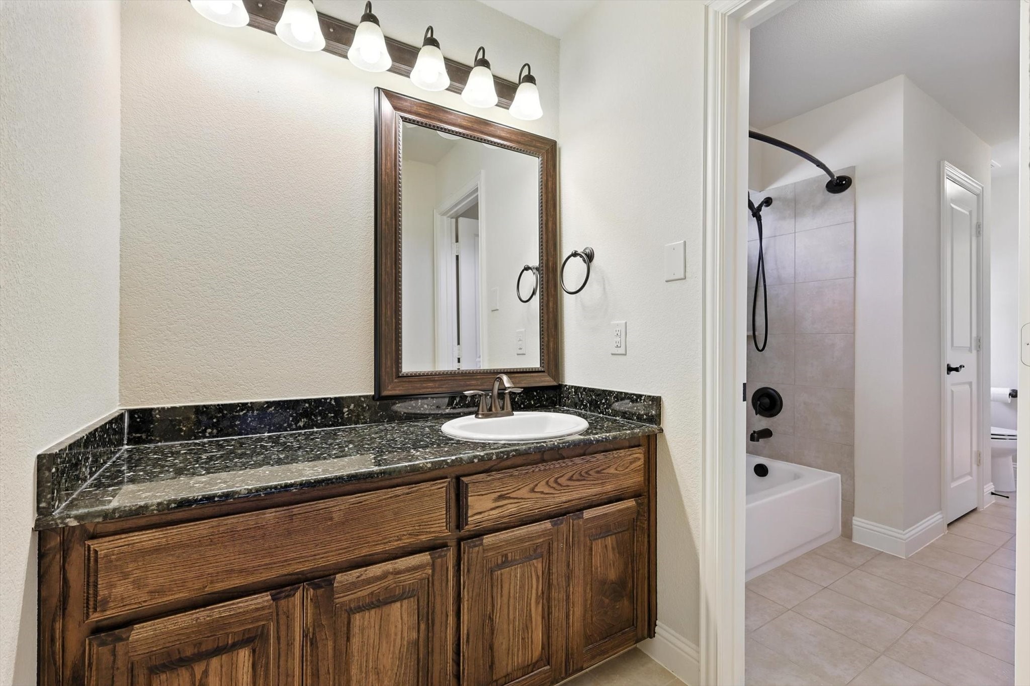 Highland Village, Texas, 75077, United States, 4 Bedrooms Bedrooms, ,4 BathroomsBathrooms,Residential,For Sale,1821197