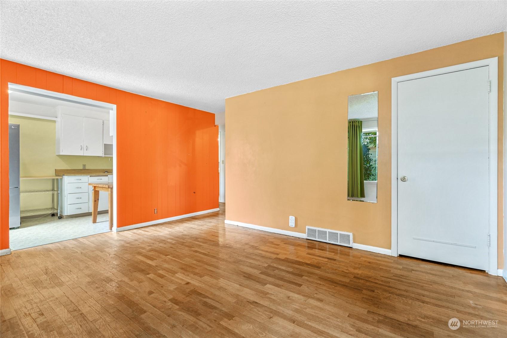 4835 FAUNTLEROY WAY SW, SEATTLE, Washington, 98116, United States, ,Residential,For Sale,4835 FAUNTLEROY WAY SW,1620491