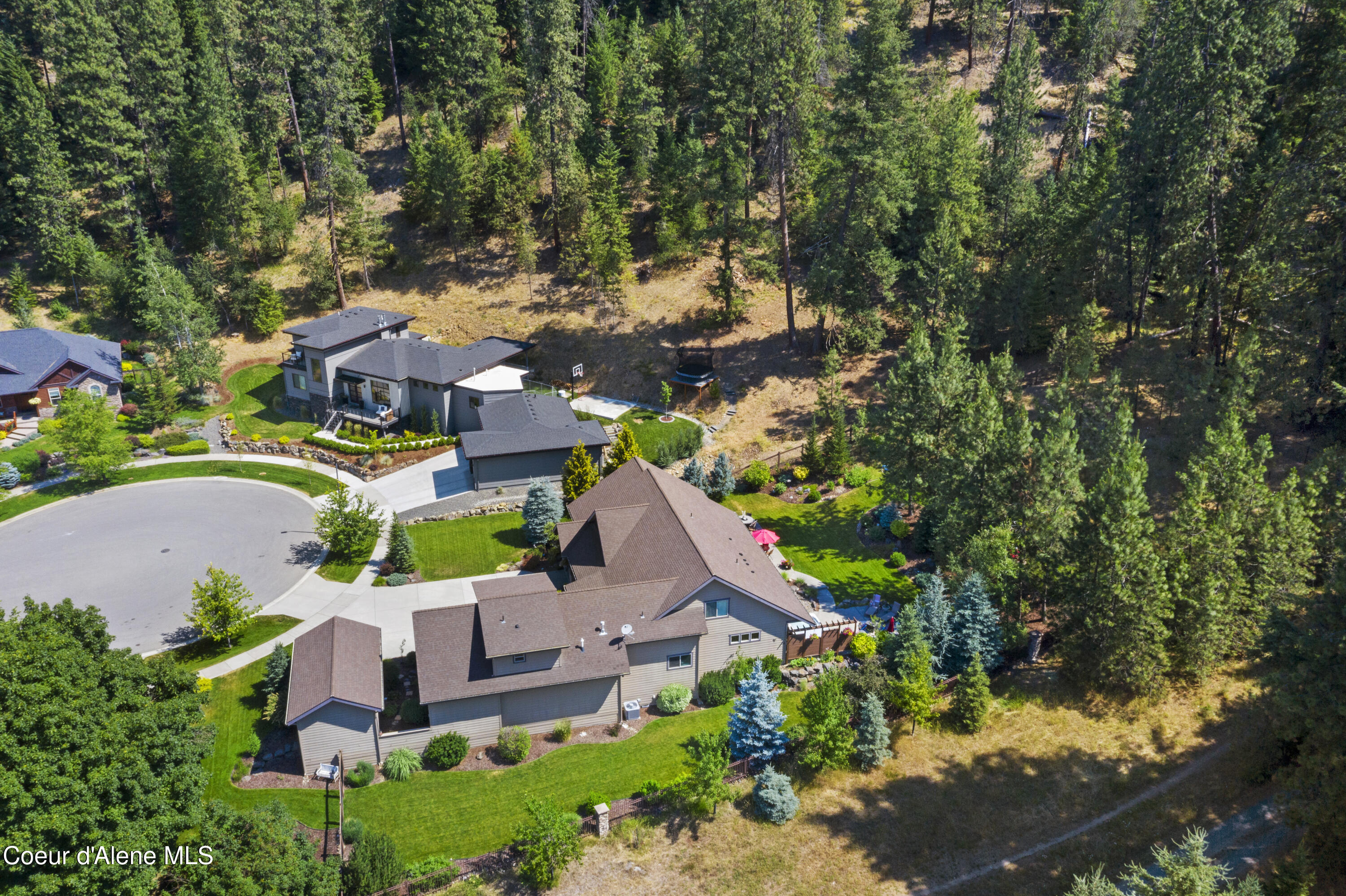 Coeur d'Alene, Idaho, 83815, United States, 5 Bedrooms Bedrooms, ,4 BathroomsBathrooms,Residential,For Sale,2048634