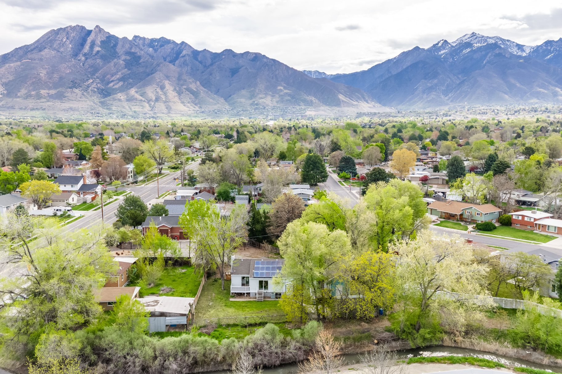  Spacious Property Down a Private Lane - 物件實景