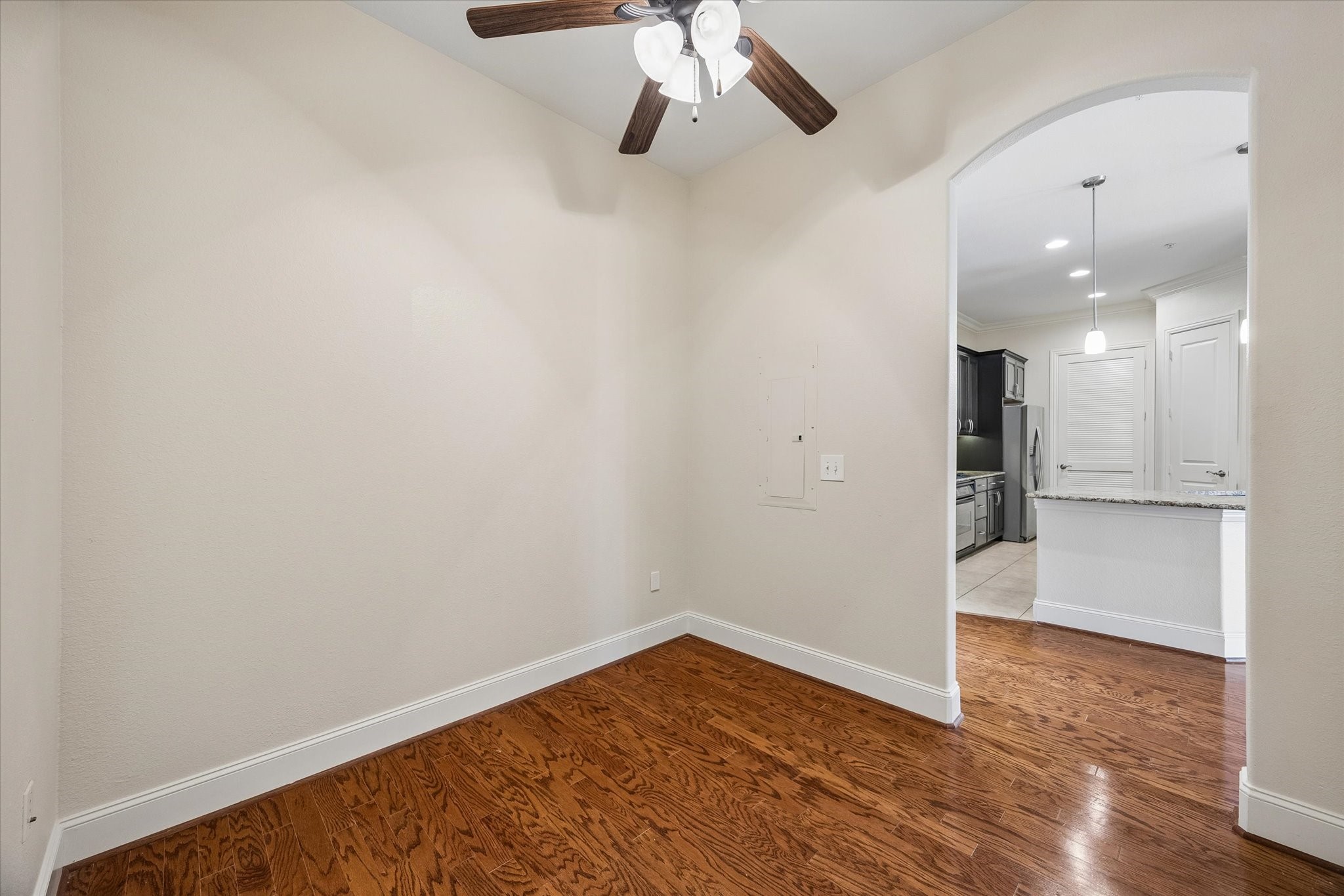  2120 Kipling Street #207 - 物件實景