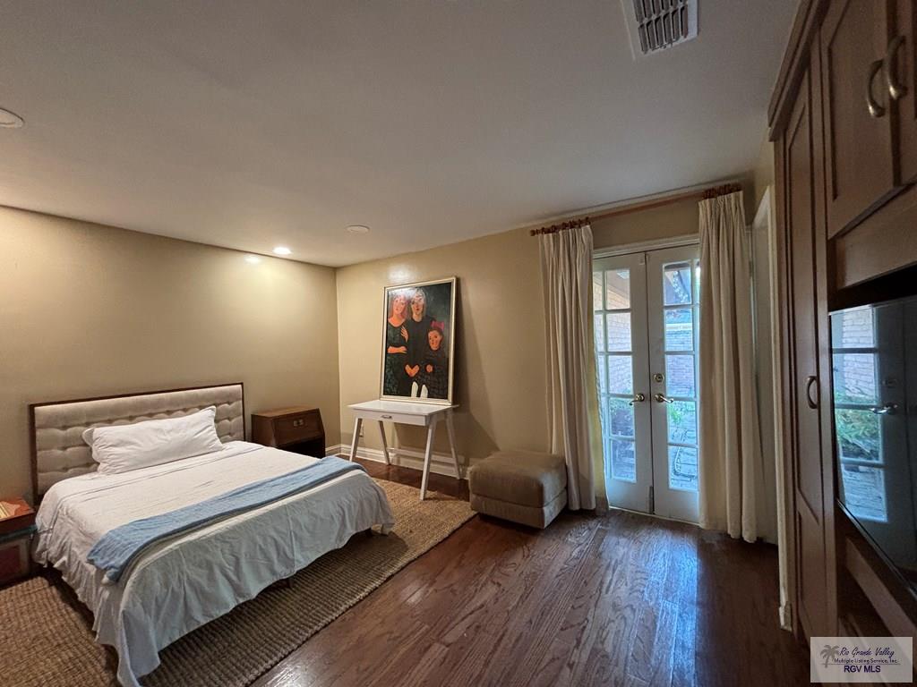 Brownsville, Texas, 78521, United States, 4 Bedrooms Bedrooms, ,4 BathroomsBathrooms,Residential,For Sale,1991275