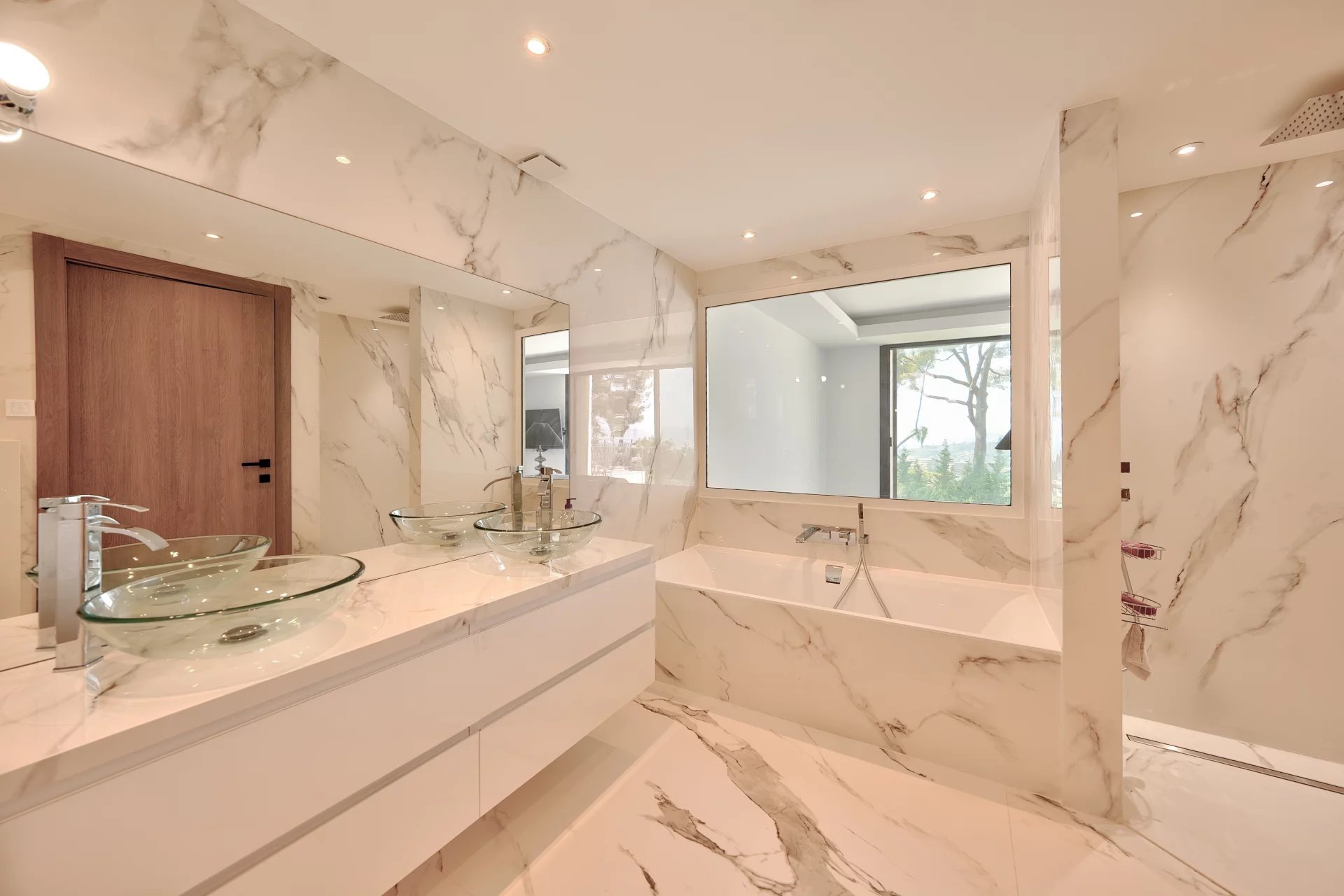 Mougins, Provence-Alpes-Côte d’Azur, 06250, FR, 6 Bedrooms Bedrooms, ,6 BathroomsBathrooms,Residential,For Sale,1954947